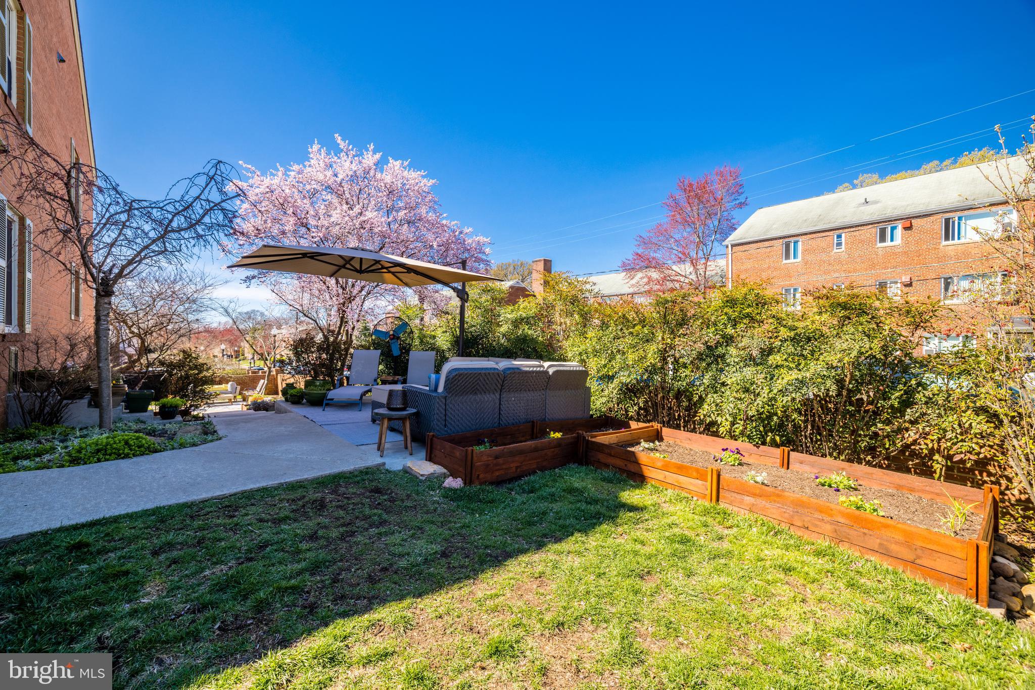 LONDON SQUARE - Residential