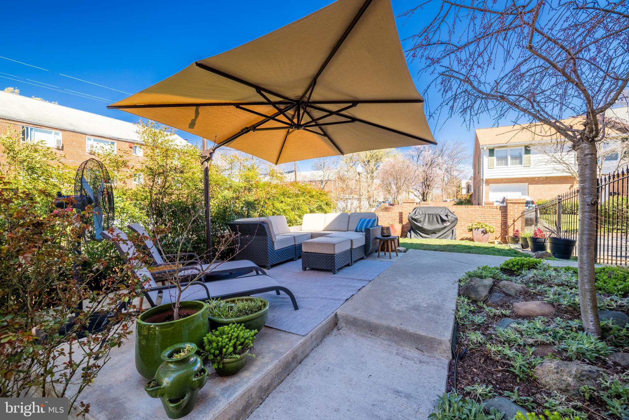 LONDON SQUARE - Residential