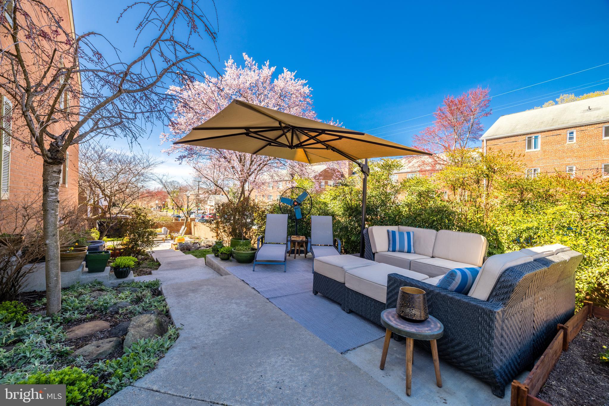 LONDON SQUARE - Residential