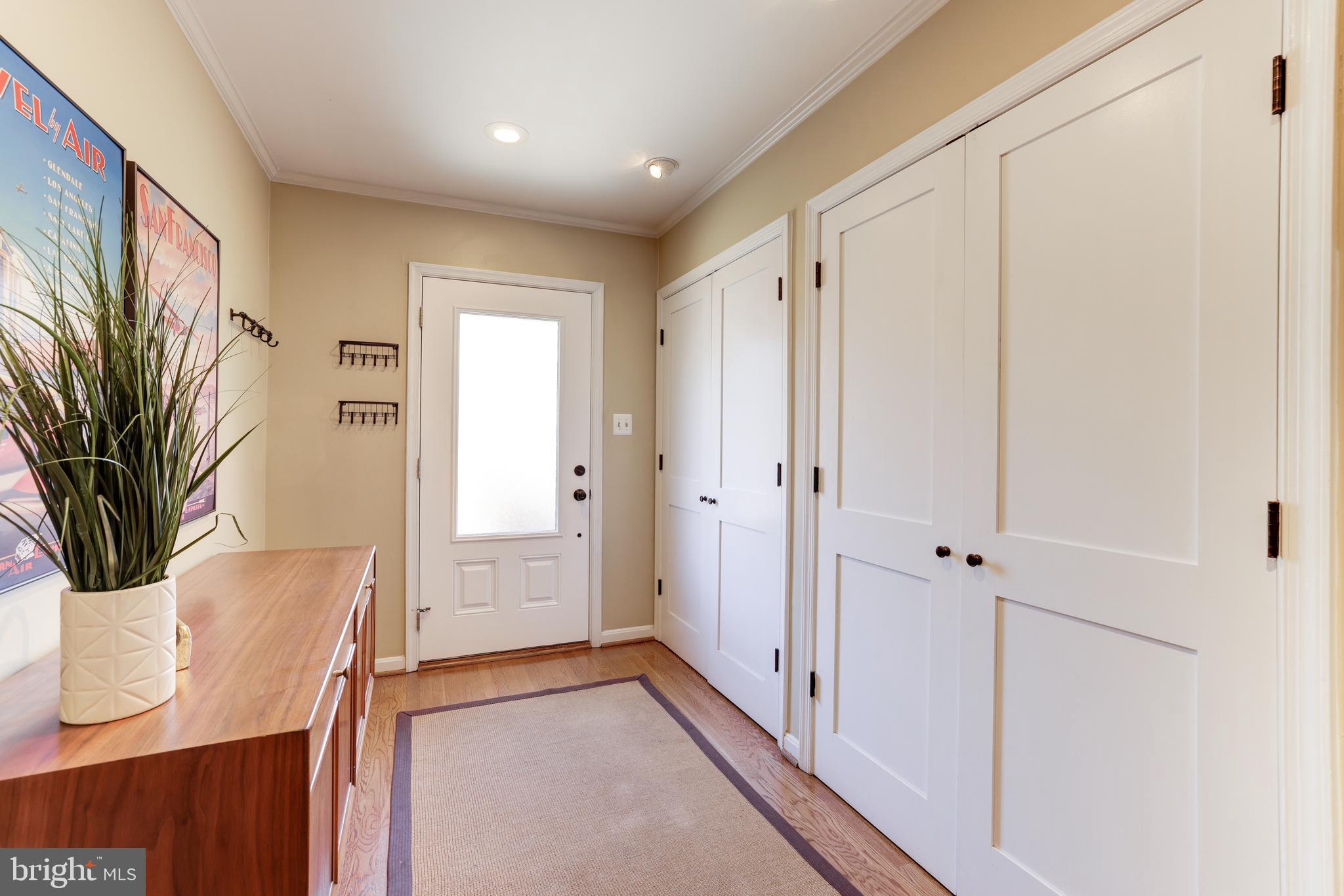 LONDON SQUARE - Residential