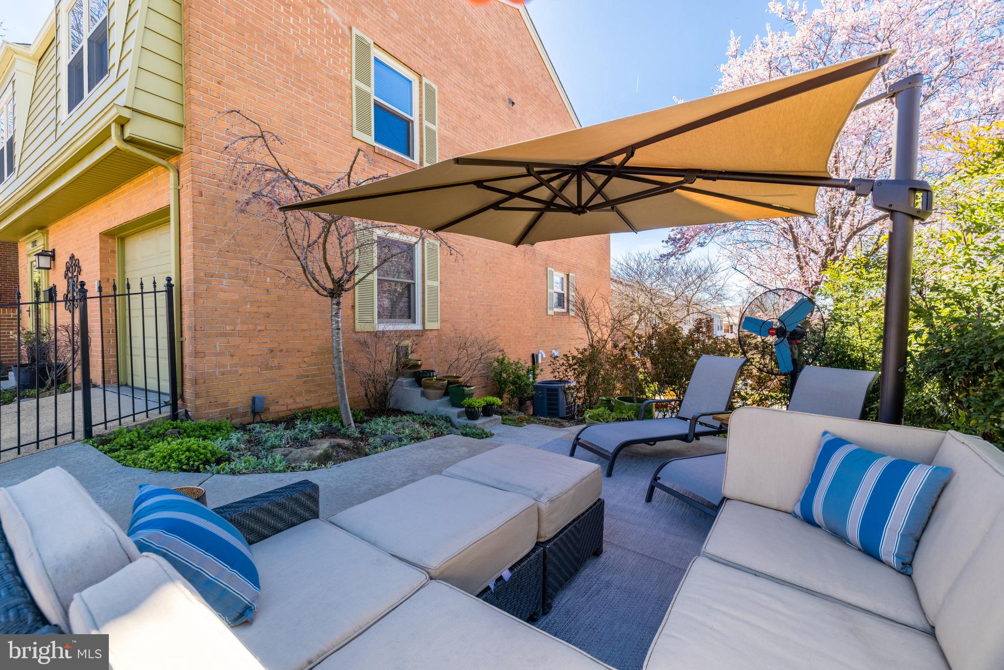 LONDON SQUARE - Residential