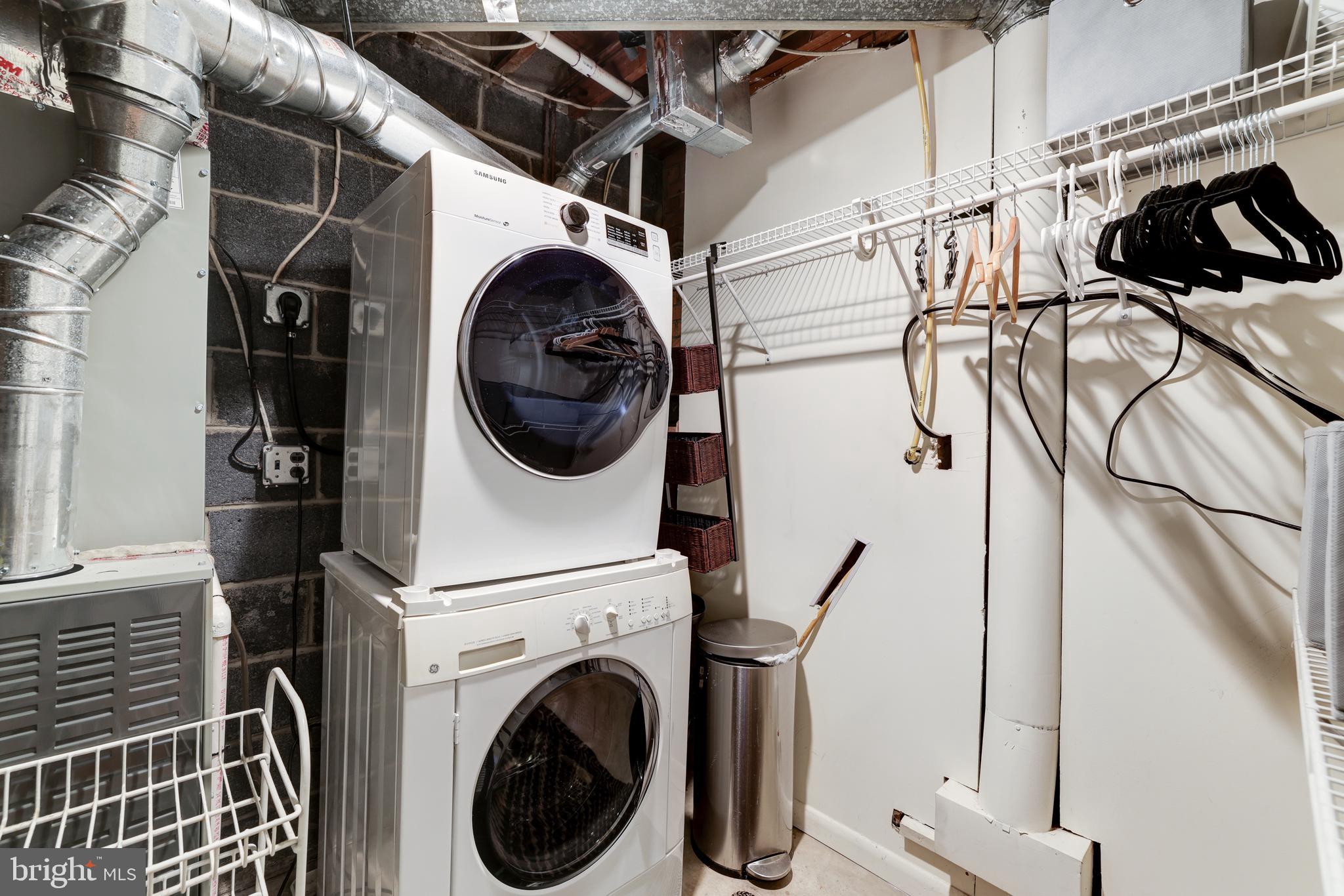 LONDON SQUARE - Residential