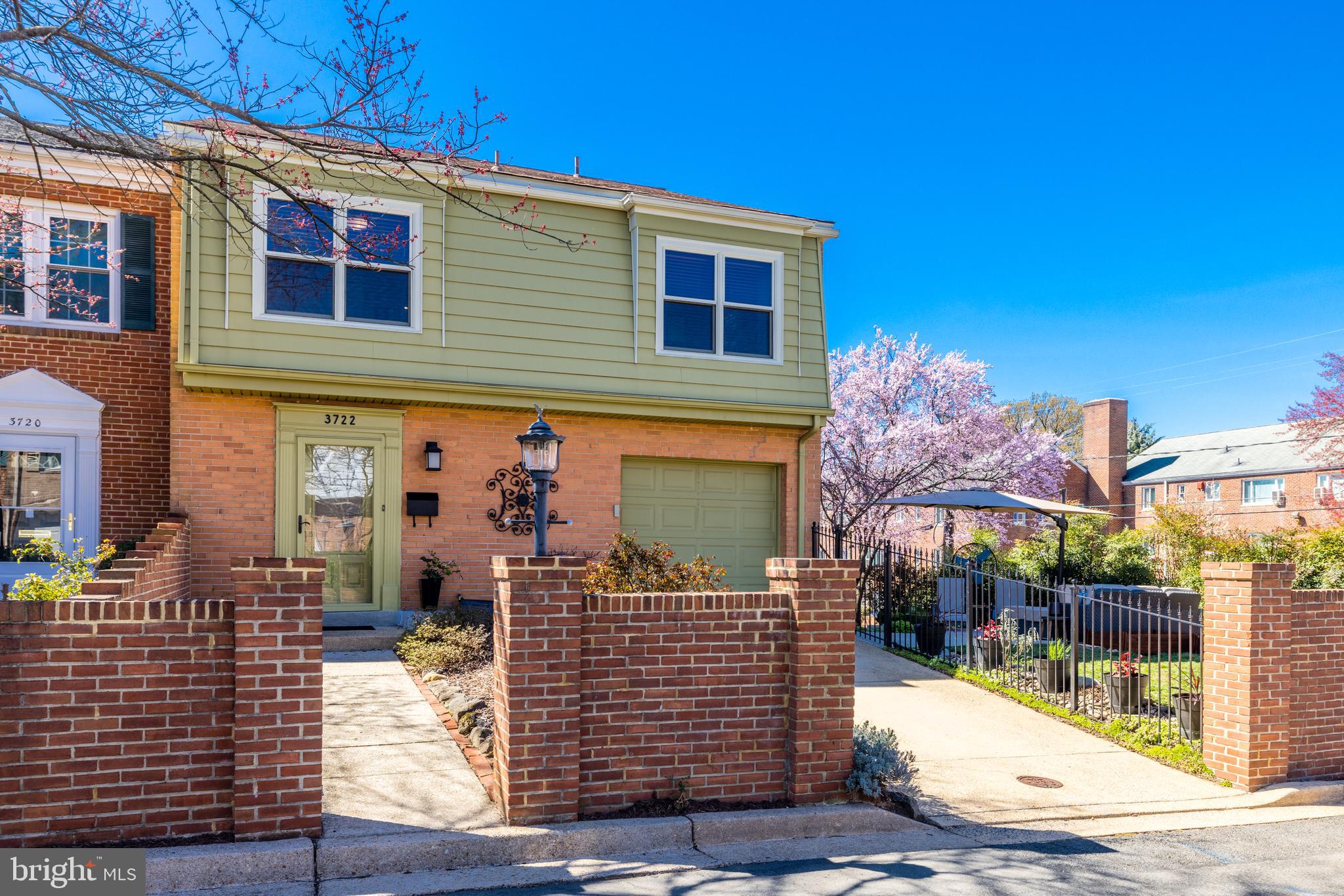 LONDON SQUARE - Residential