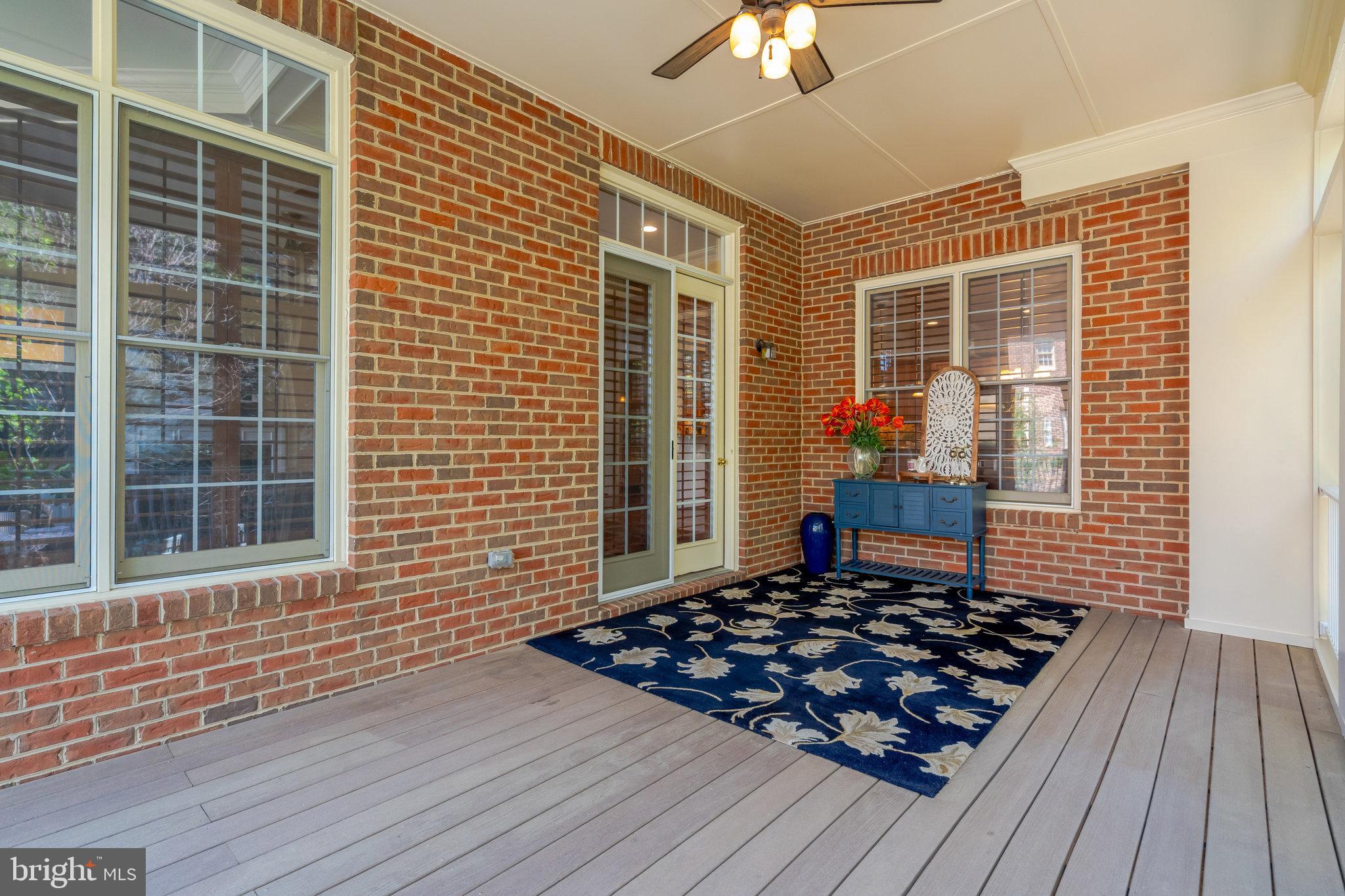 POPLAR TREE - Residential