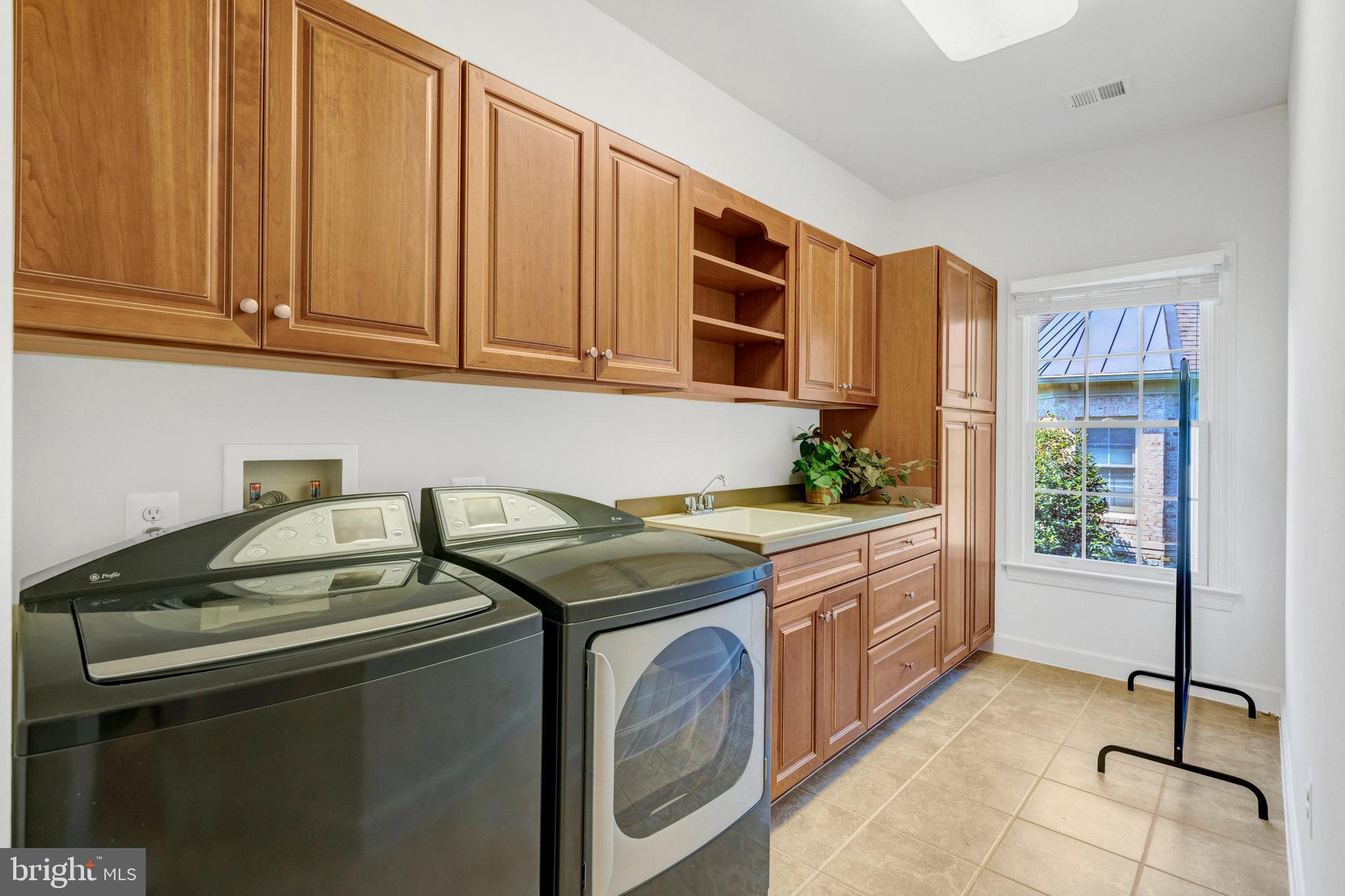 POPLAR TREE - Residential