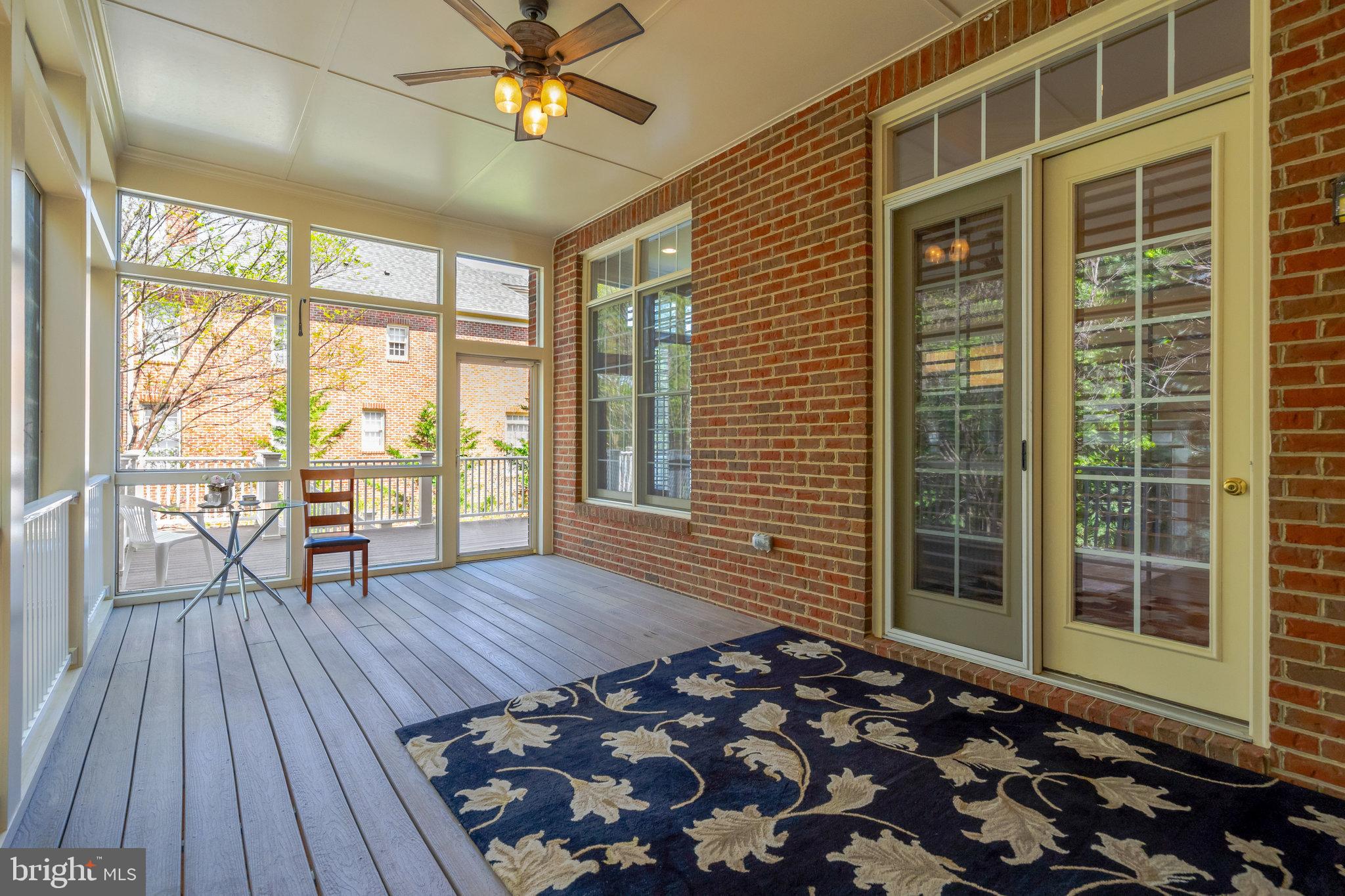 POPLAR TREE - Residential