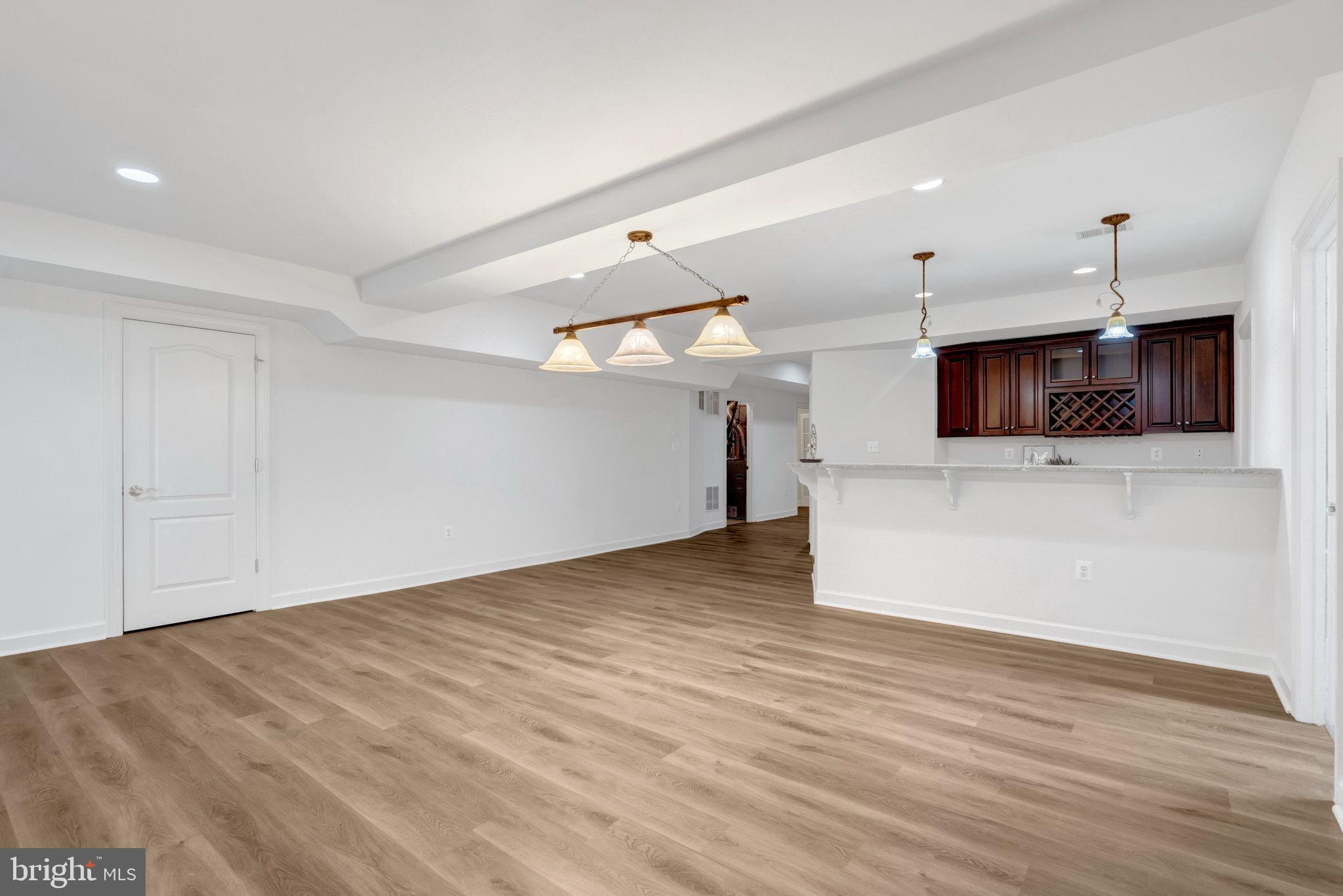 POPLAR TREE - Residential