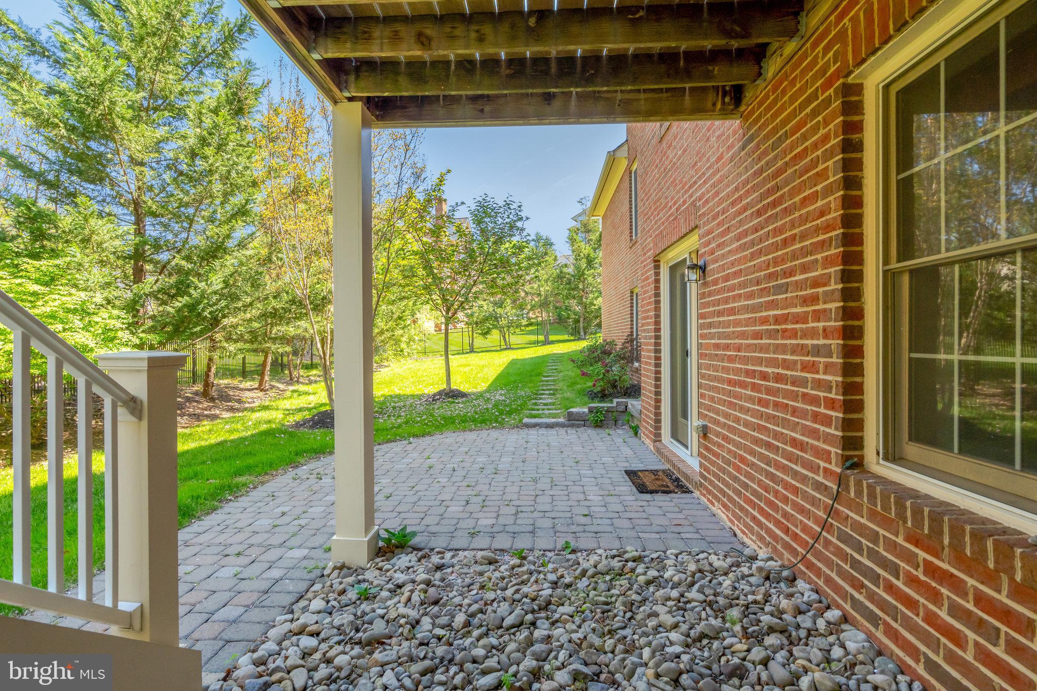 POPLAR TREE - Residential