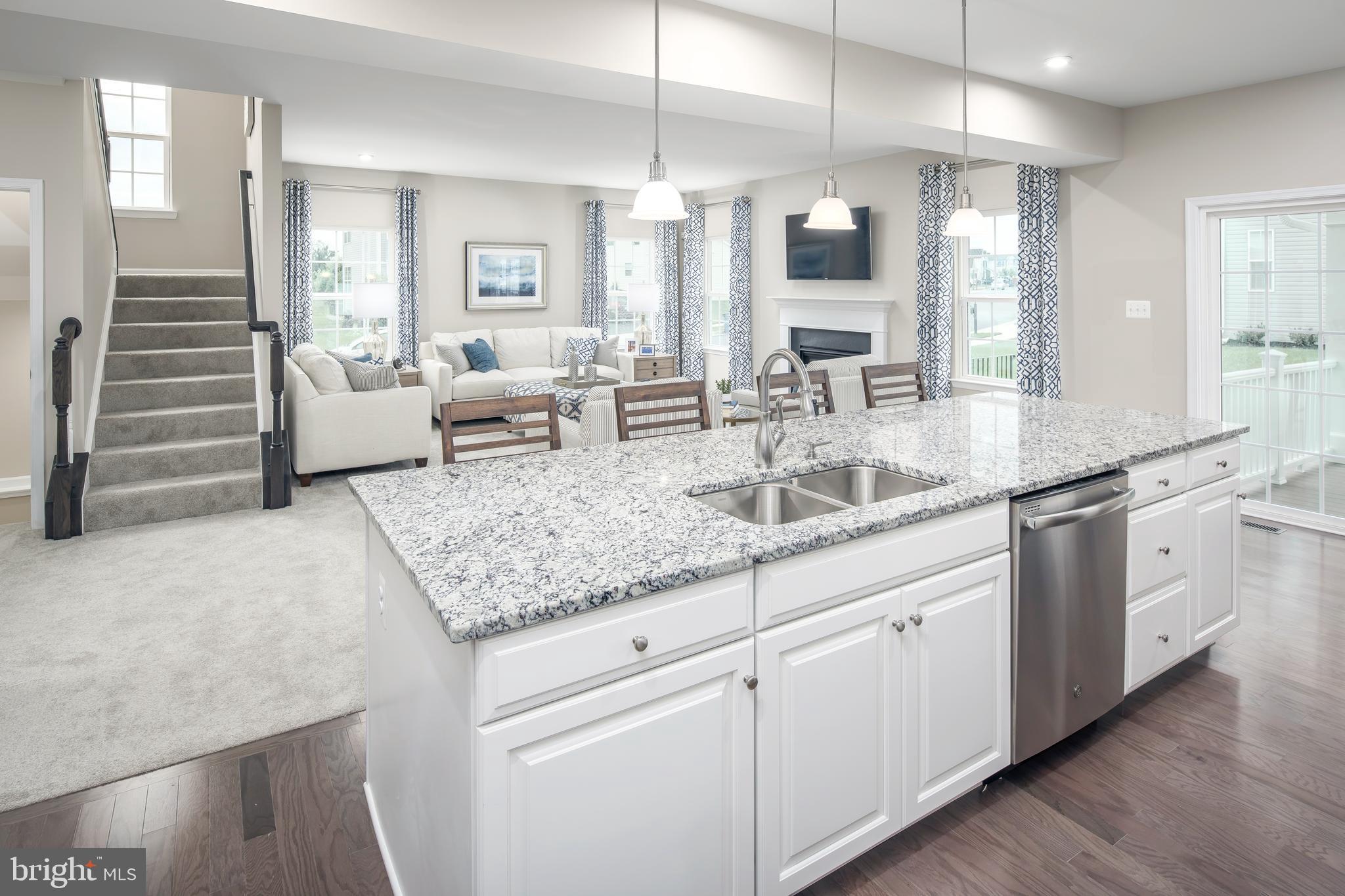 TIMOTHY BRANCH SINGLES - Residential