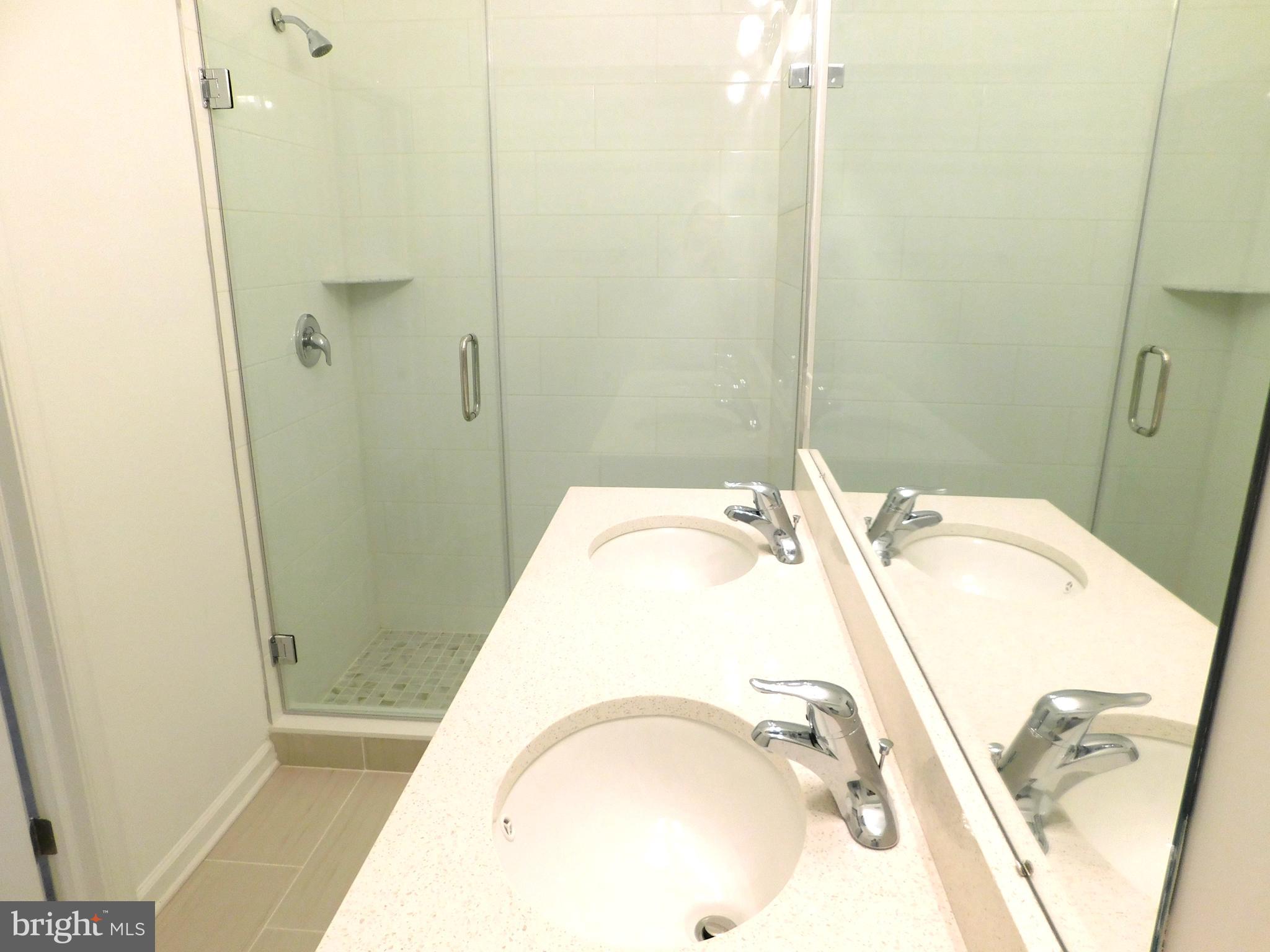 RADCLIFFE COURT - Residential