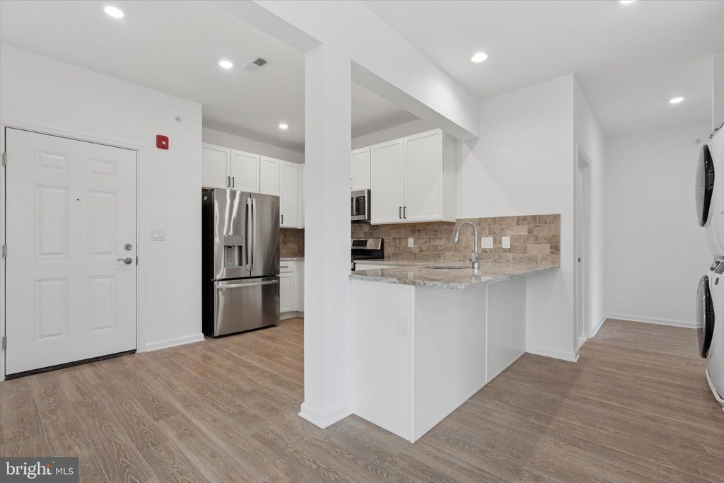 Photo of 16453 River View Drive, BRISTOL, PA 19007 (MLS # PABU2112602)