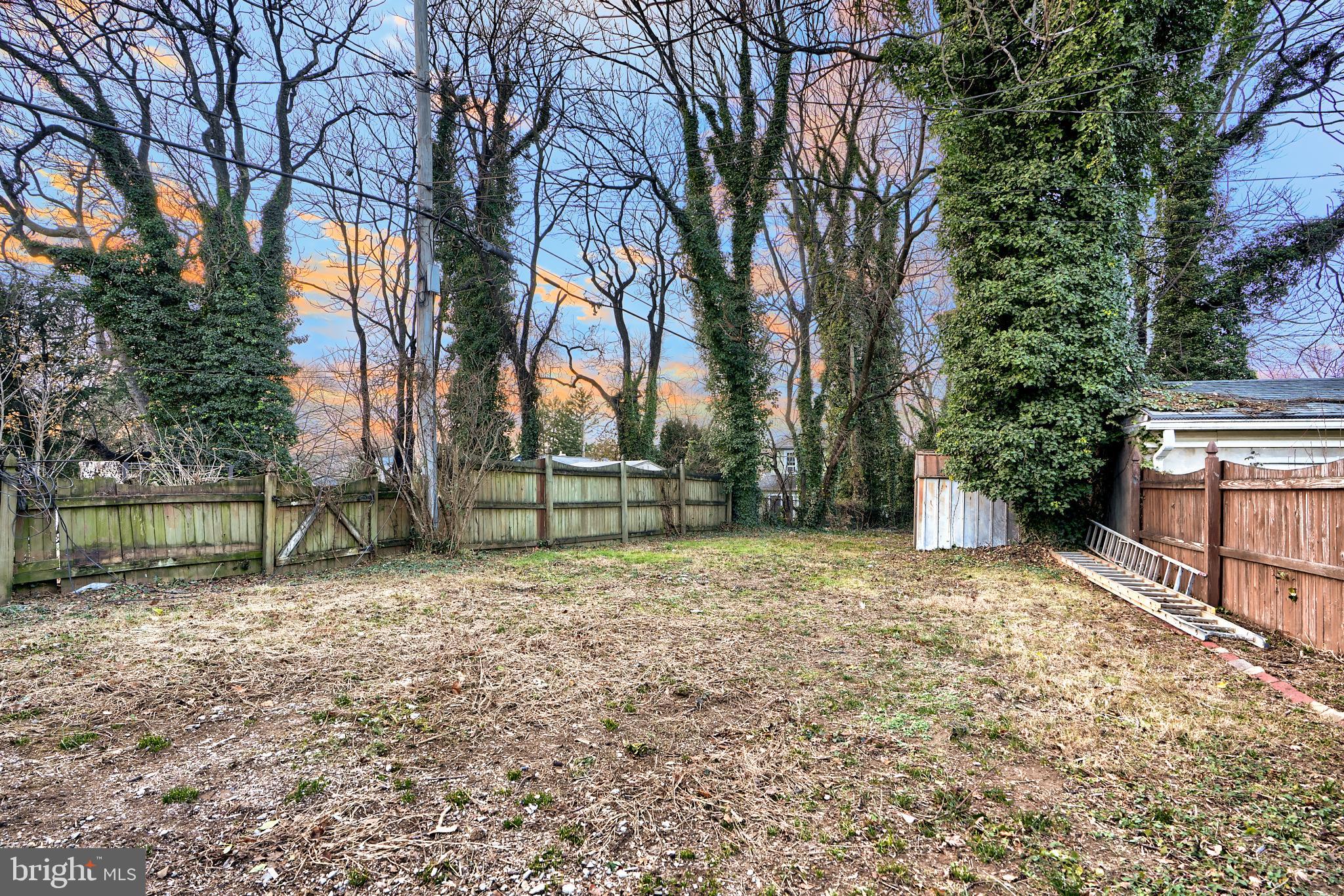 LAURAVILLE HISTORIC DISTRICT - Residential