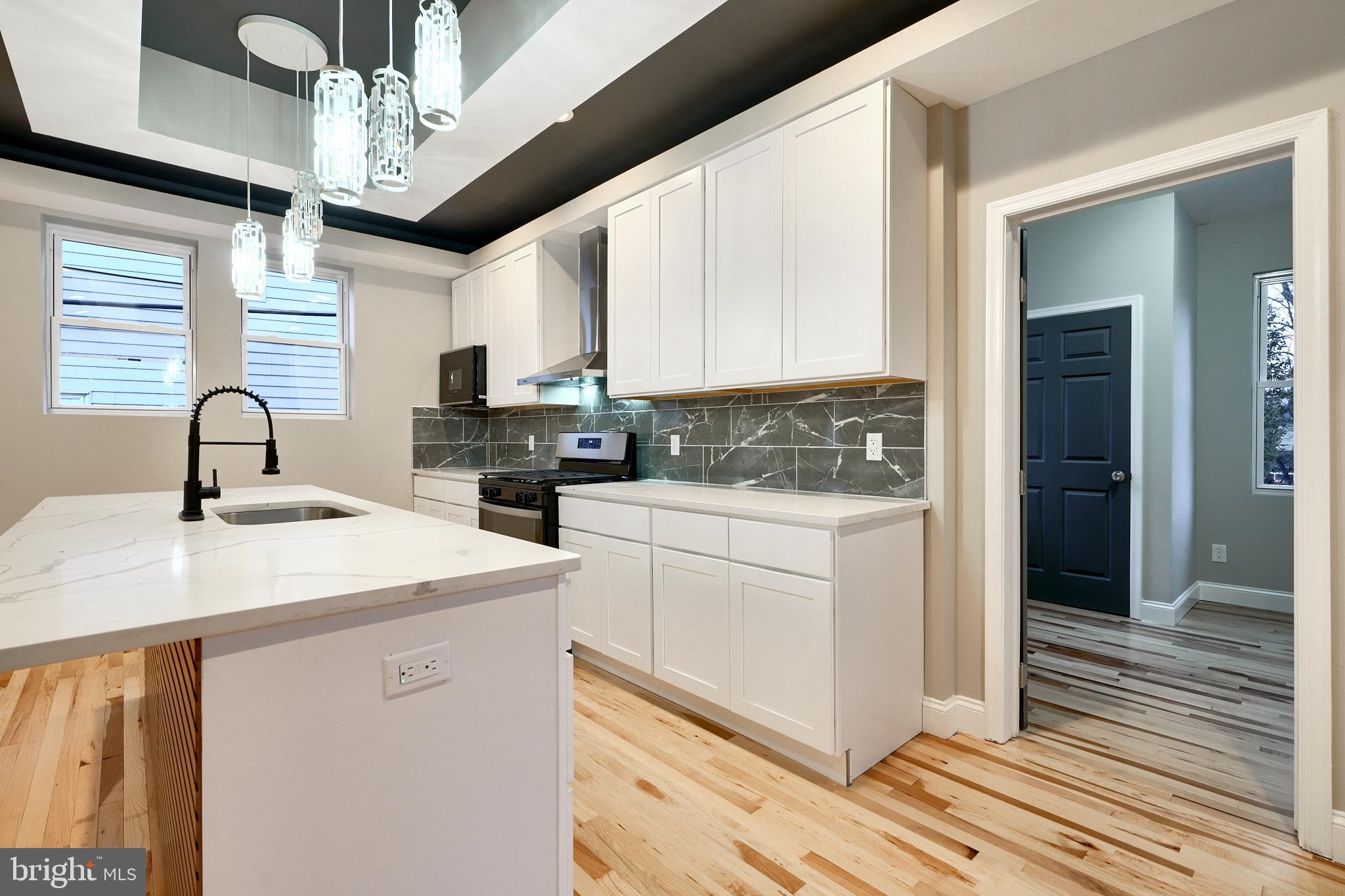 LAURAVILLE HISTORIC DISTRICT - Residential