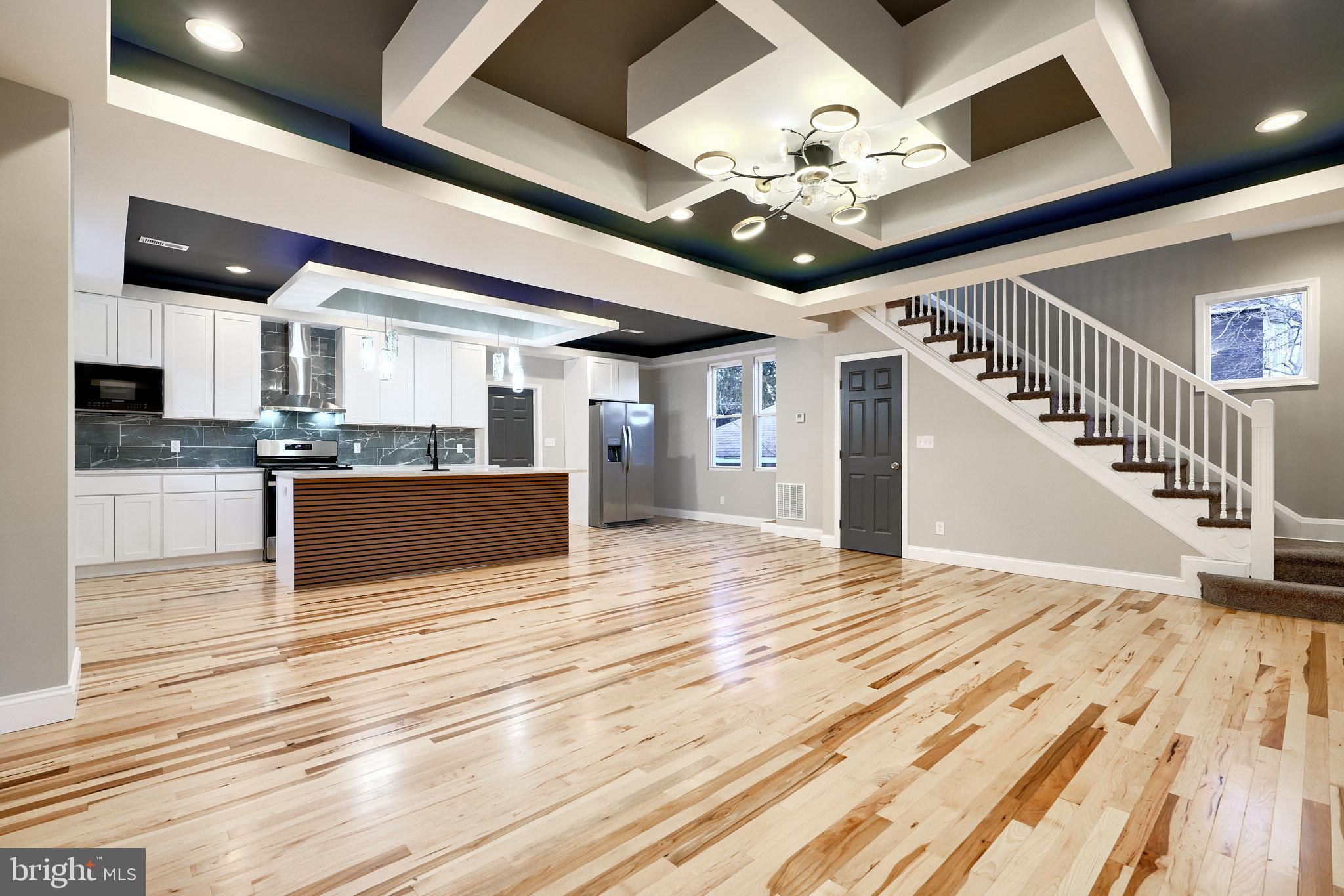 LAURAVILLE HISTORIC DISTRICT - Residential