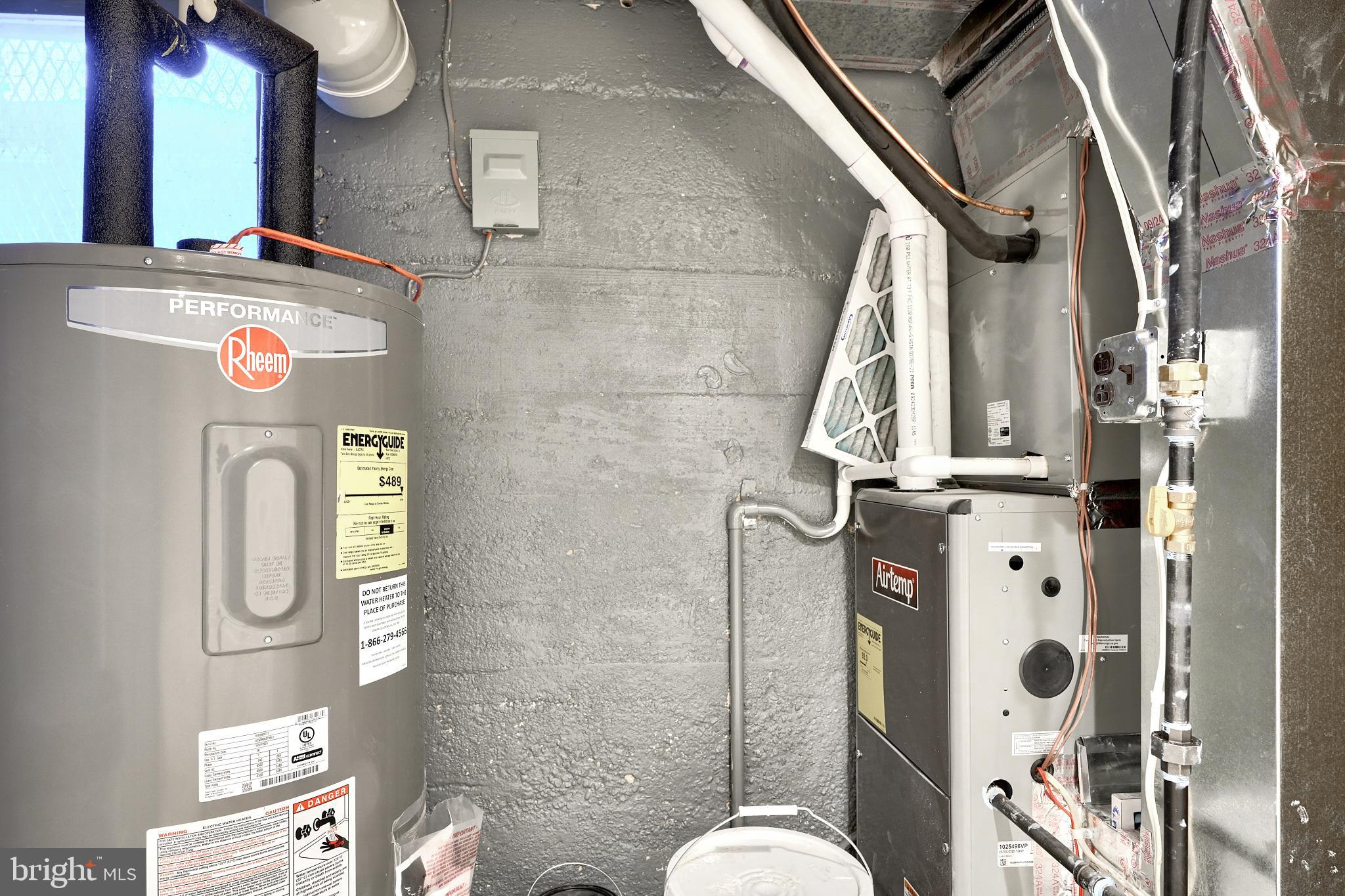 LAURAVILLE HISTORIC DISTRICT - Residential