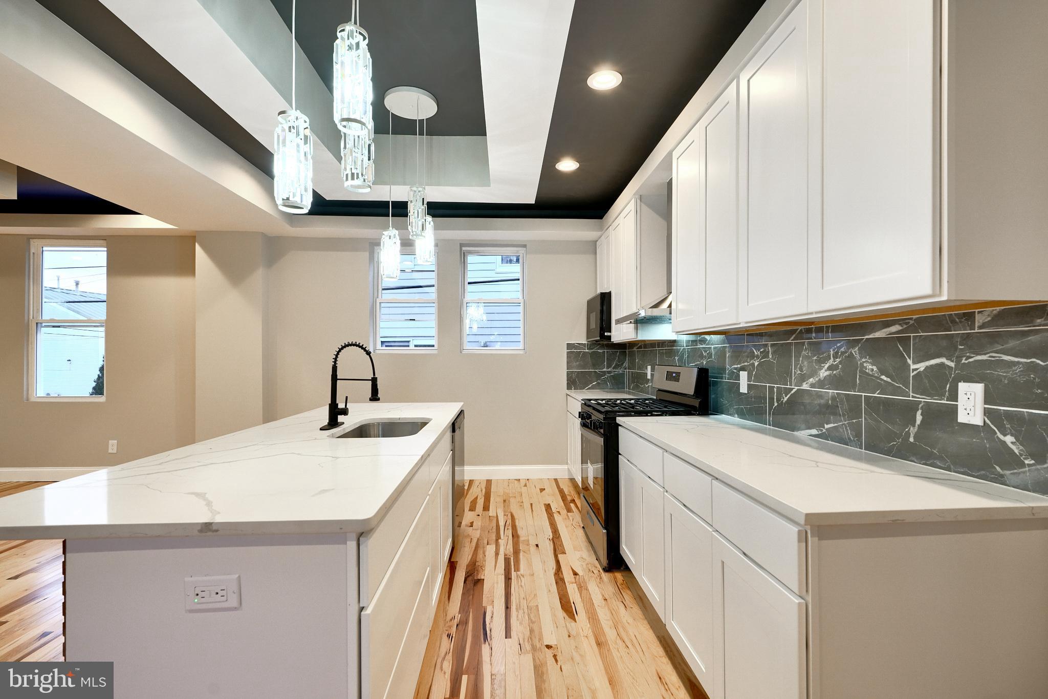 LAURAVILLE HISTORIC DISTRICT - Residential