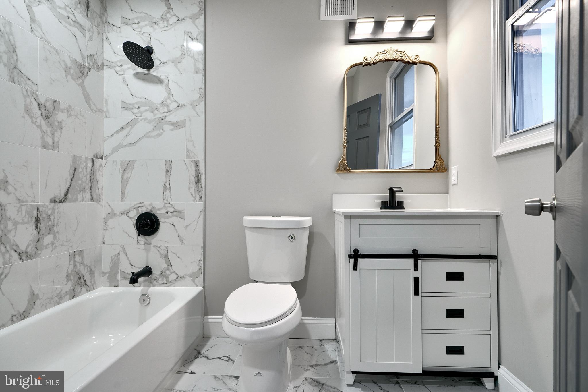 LAURAVILLE HISTORIC DISTRICT - Residential