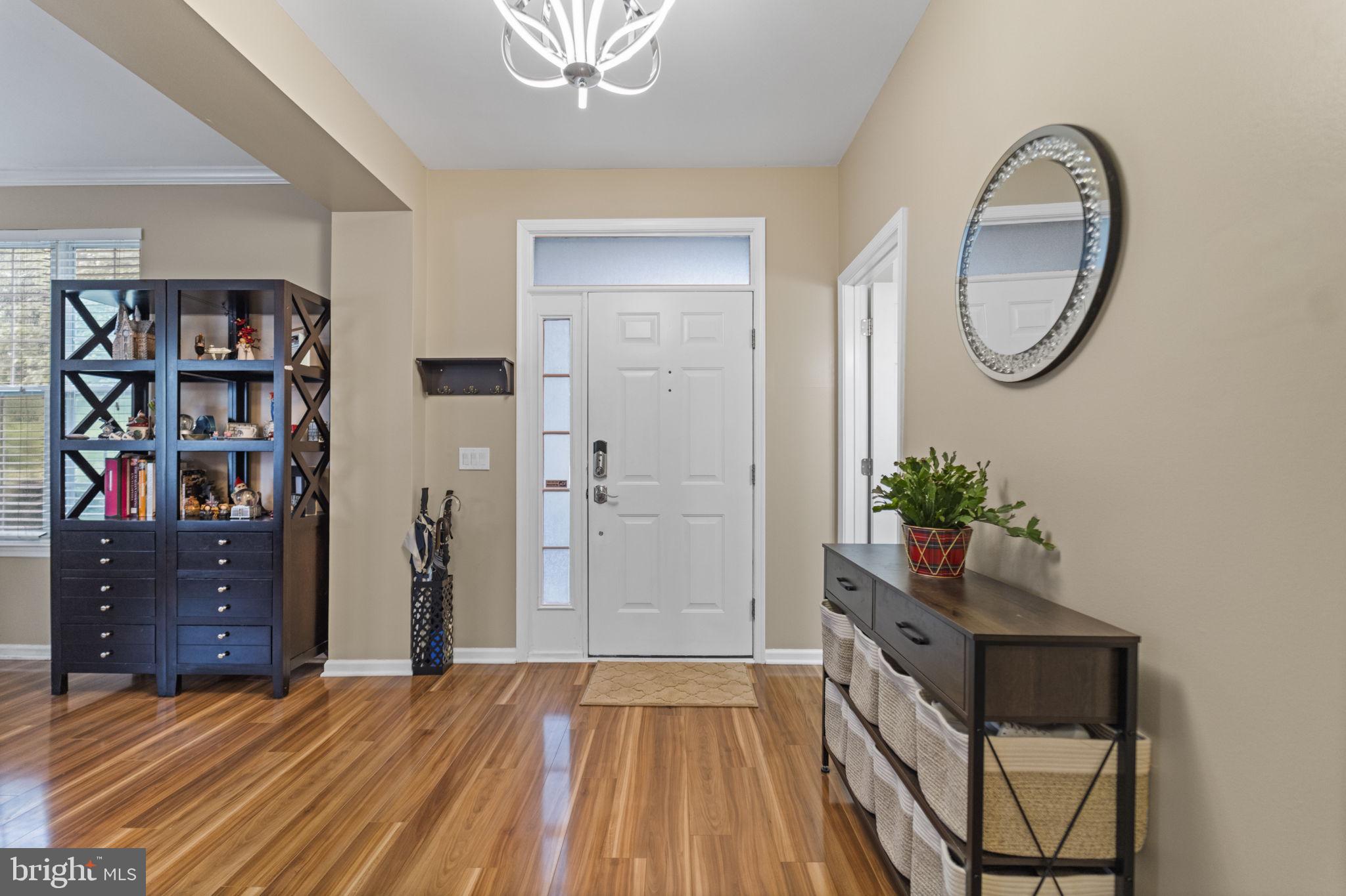 6 HEMPSTEAD COURT