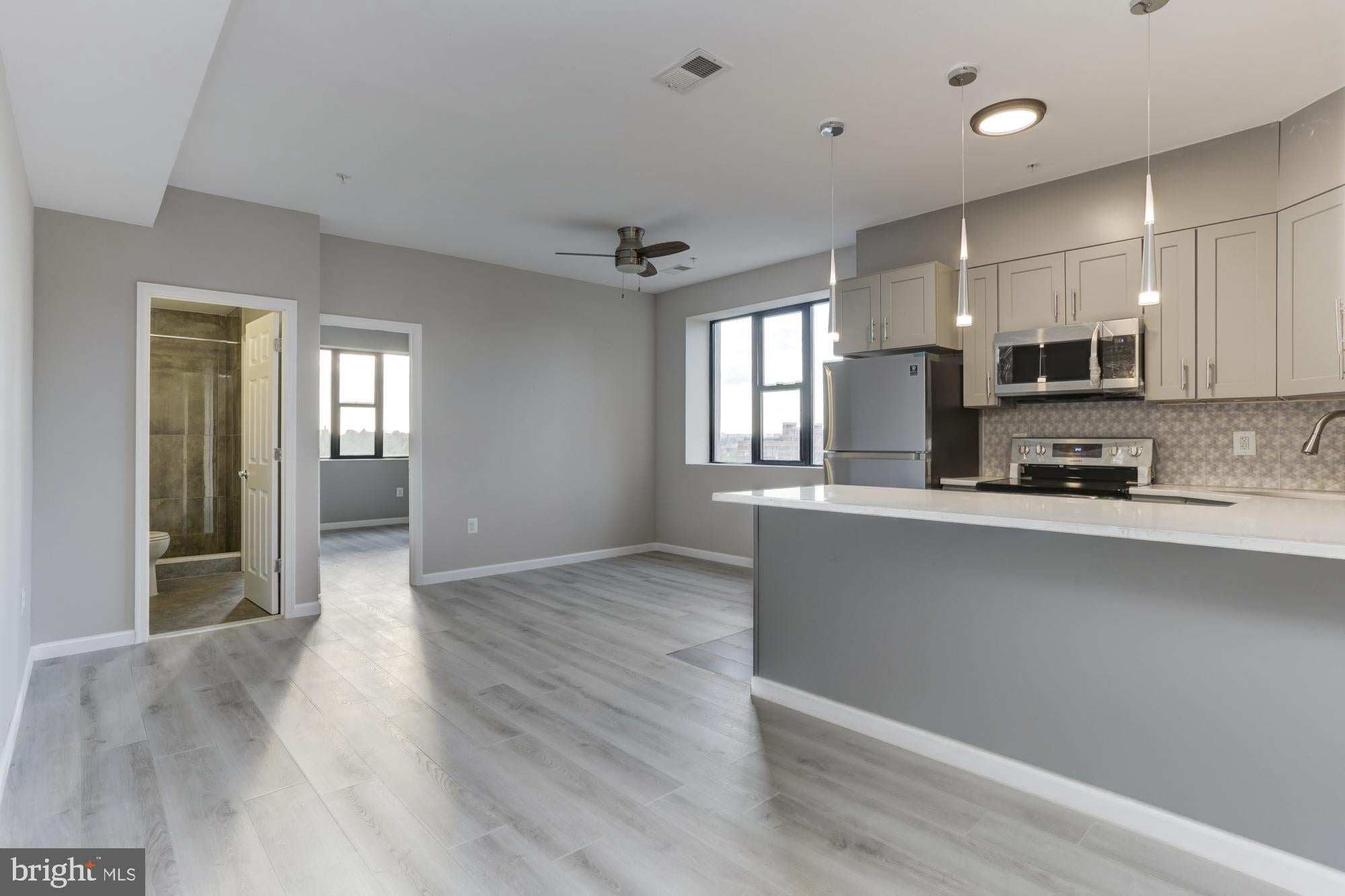 400 HIGHLAND AVENUE 303