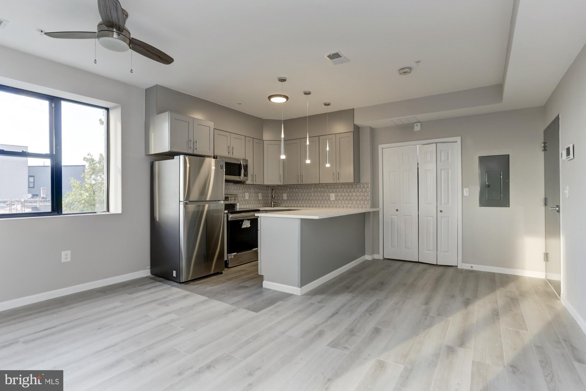 400 HIGHLAND AVENUE 303