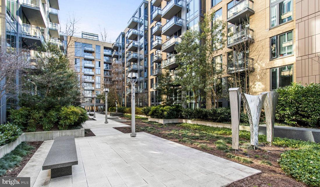 8300 WISCONSIN AVENUE 1B-1-735