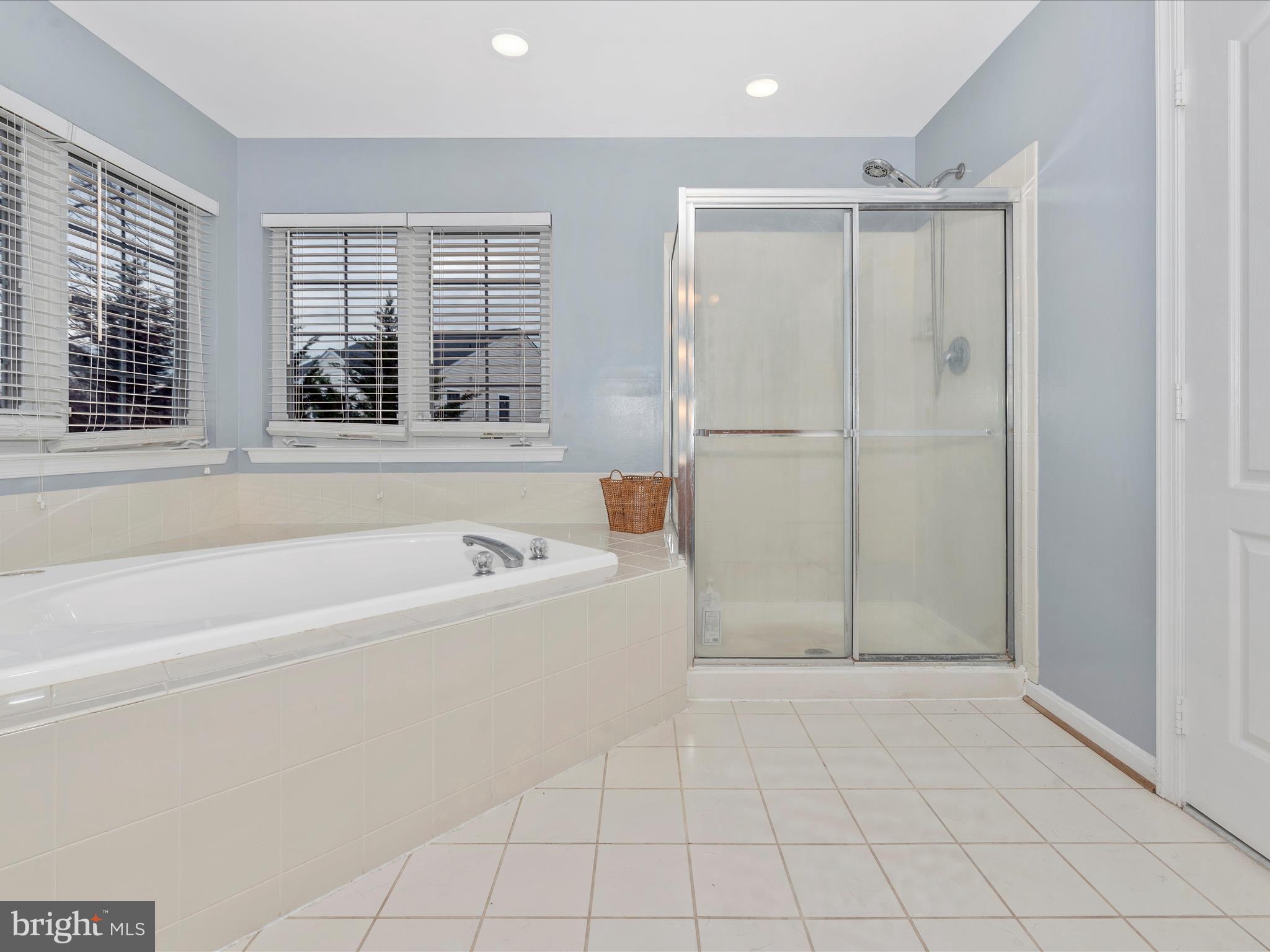 SAMHILL ESTATES - Residential