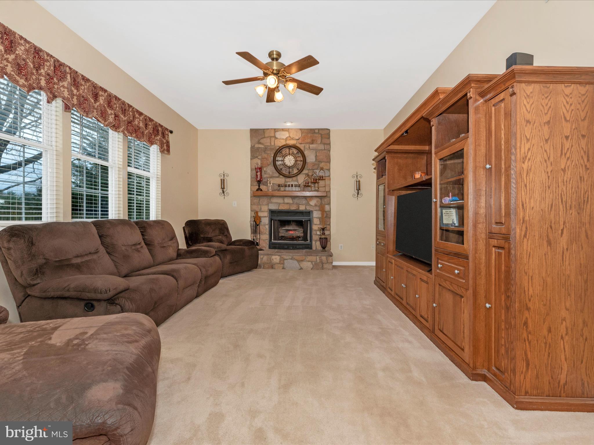 SAMHILL ESTATES - Residential