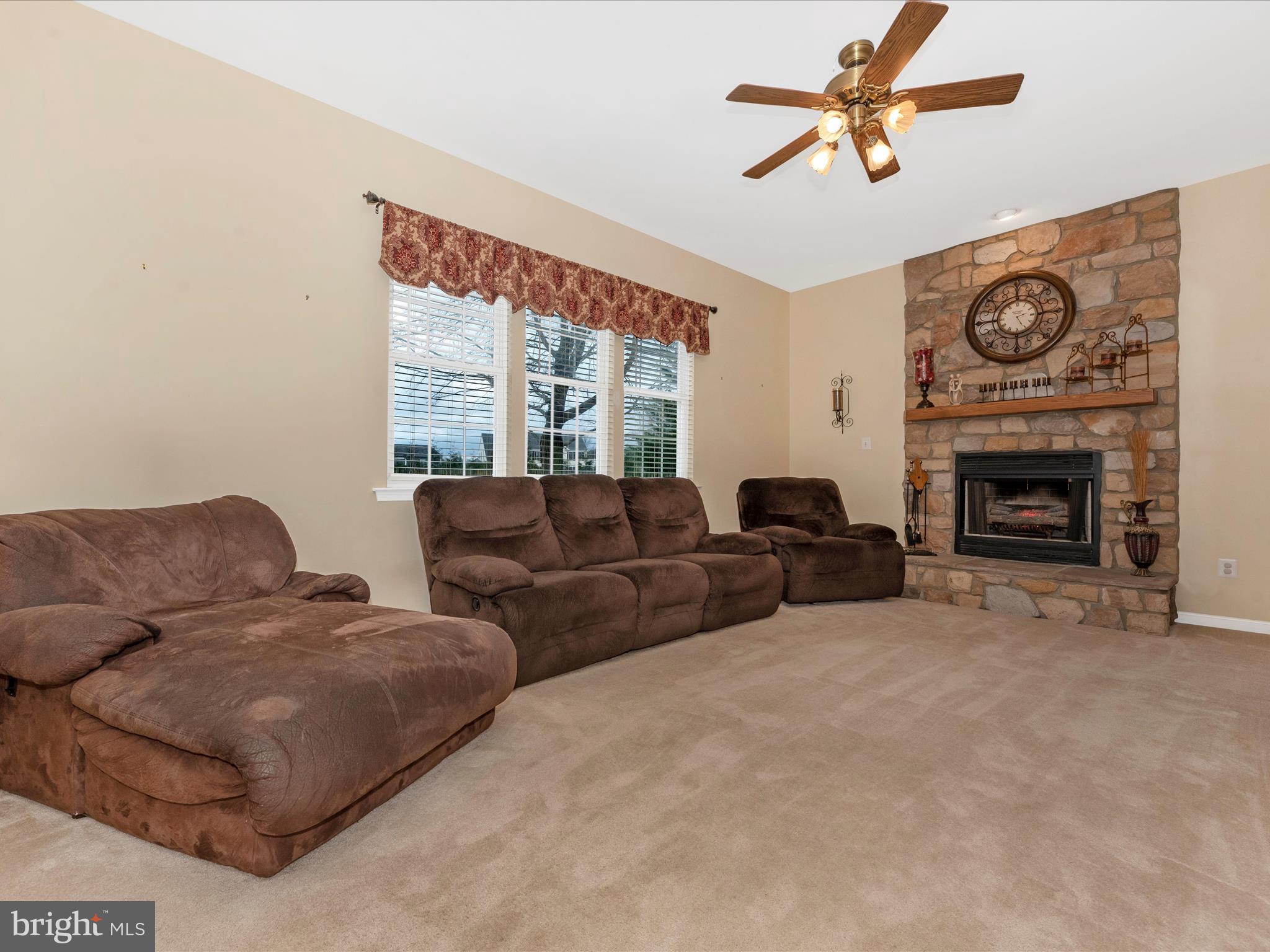 SAMHILL ESTATES - Residential