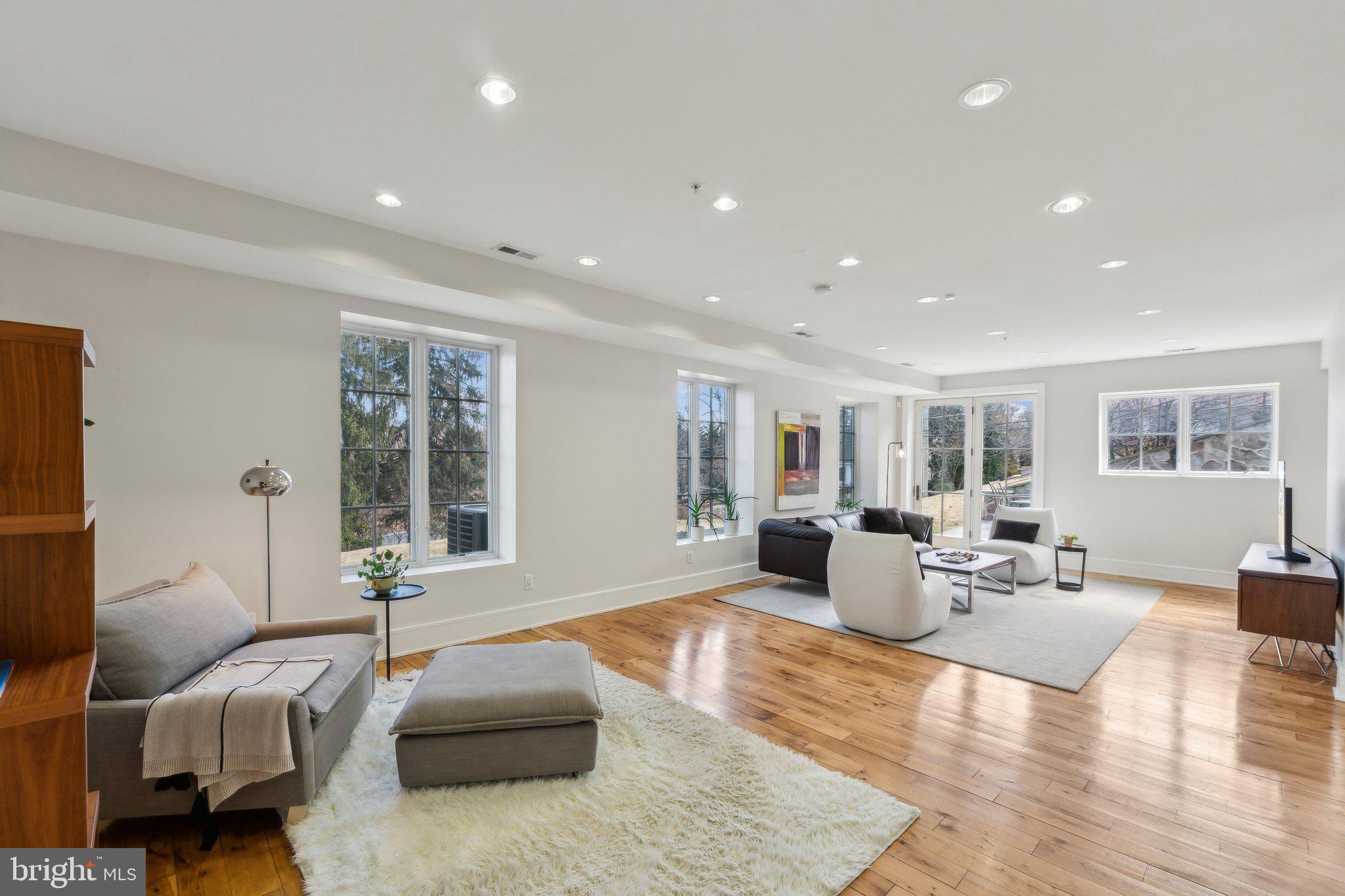 FARMINGTON - Residential