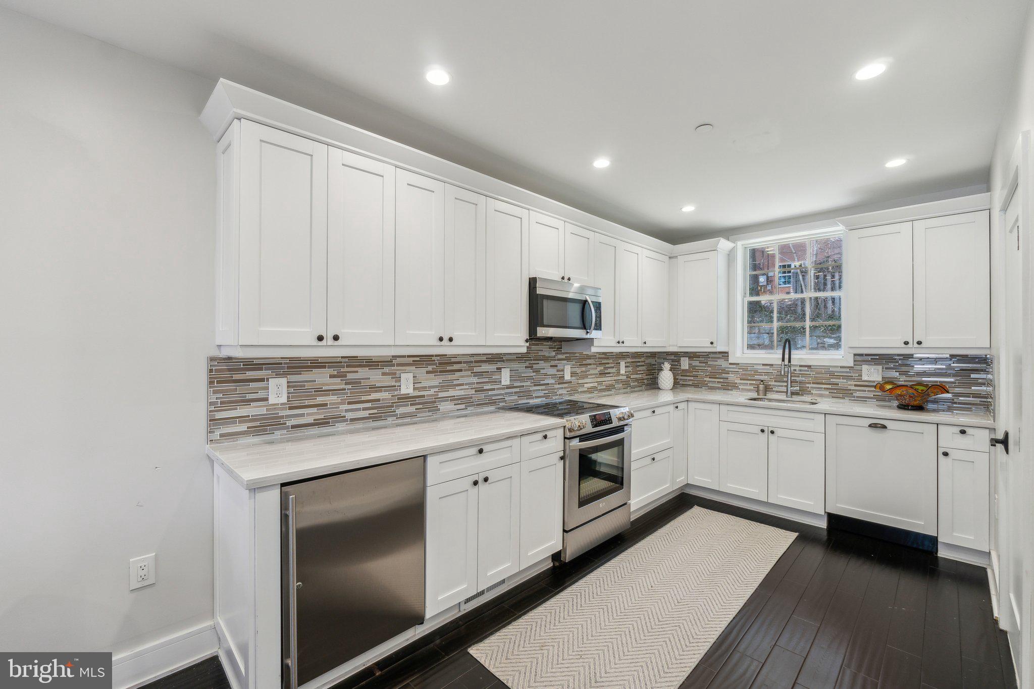 FARMINGTON - Residential