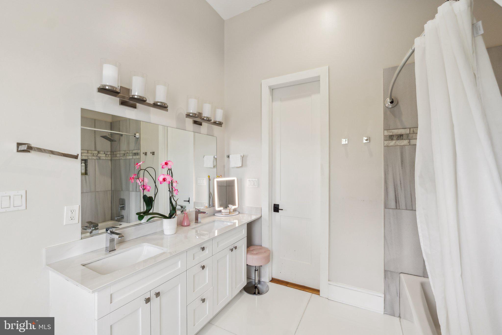 FARMINGTON - Residential