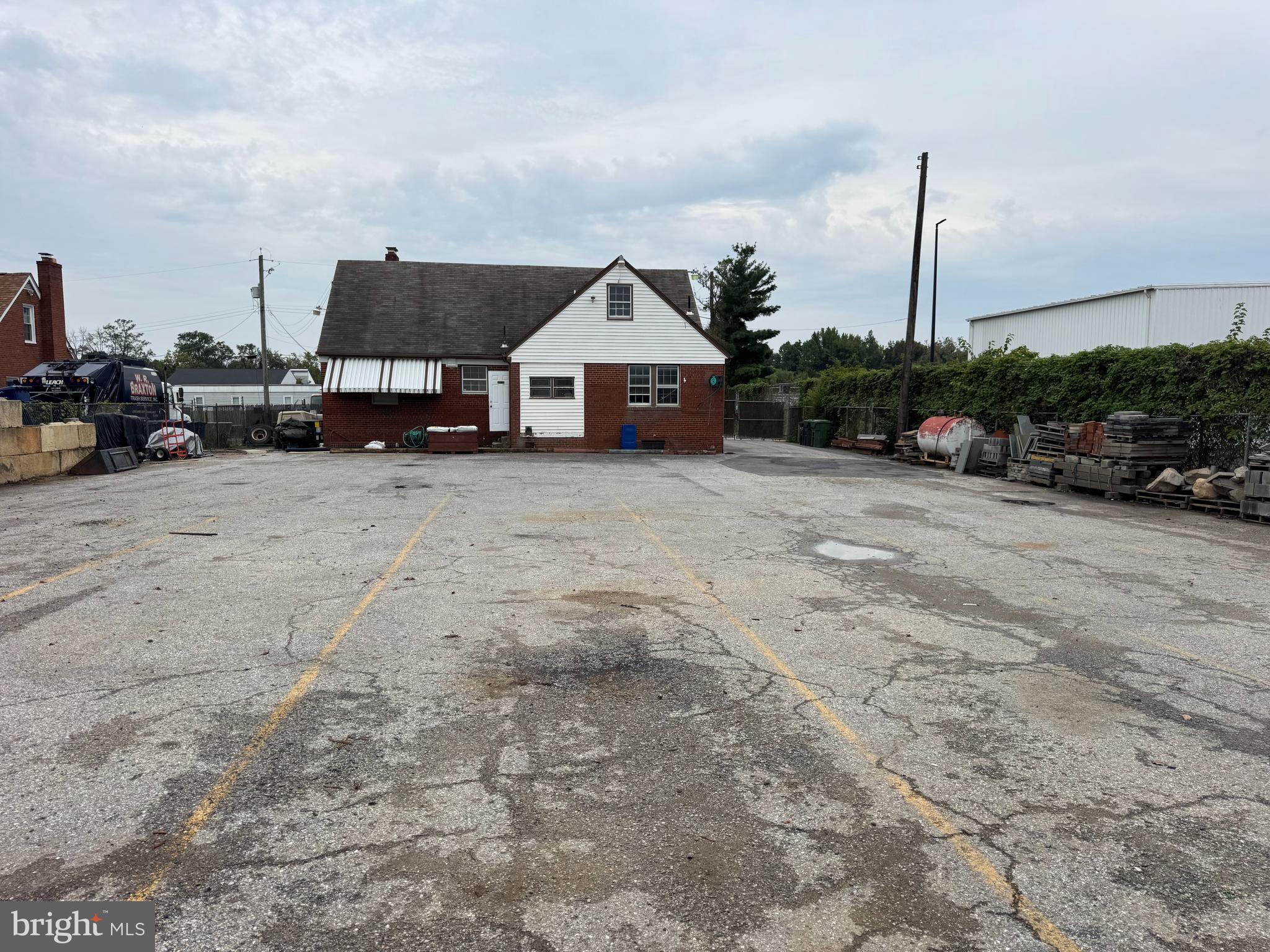 8208 GREY EAGLE DRIVE