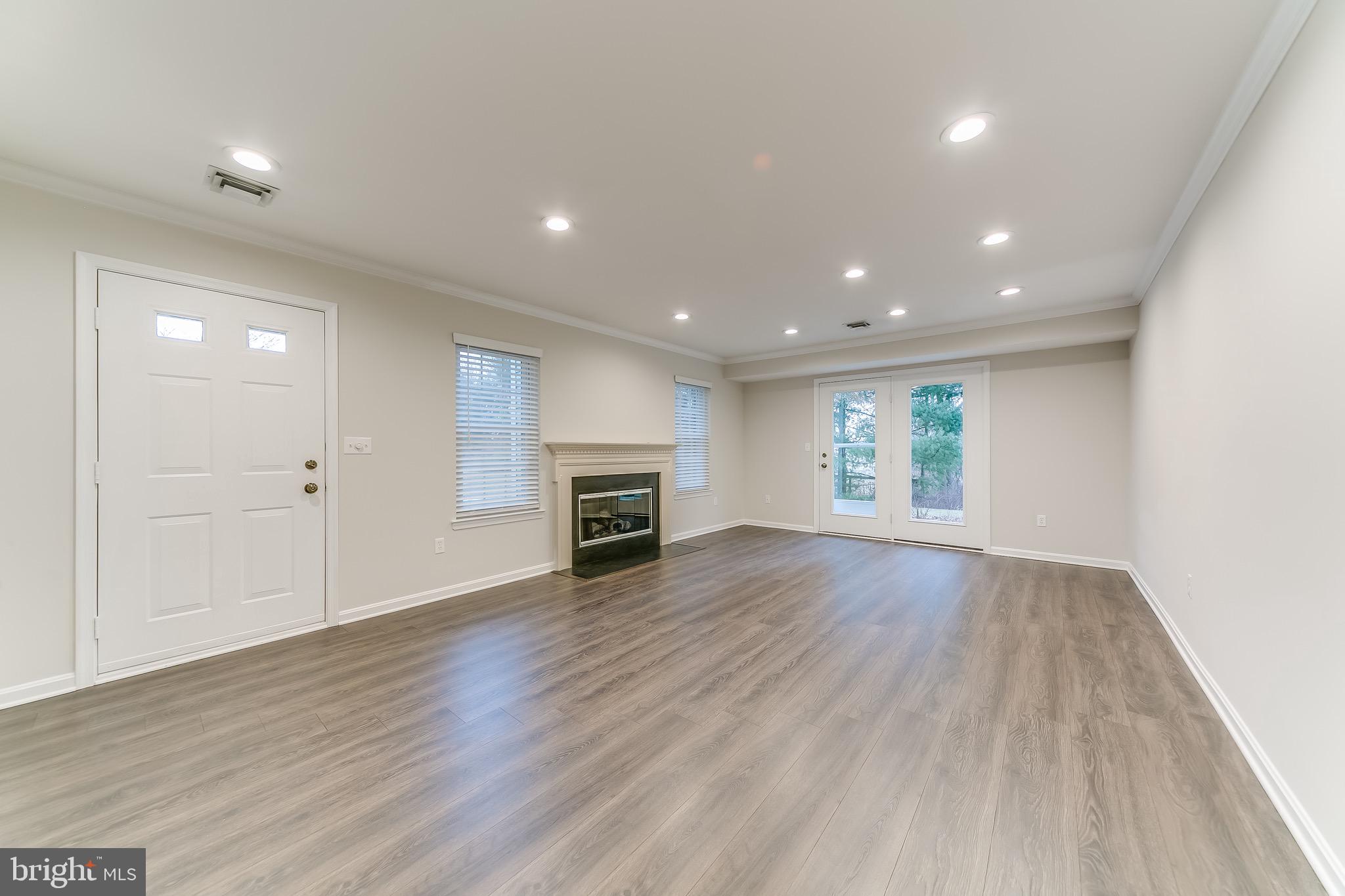 ROCKLEDGE - Residential Lease