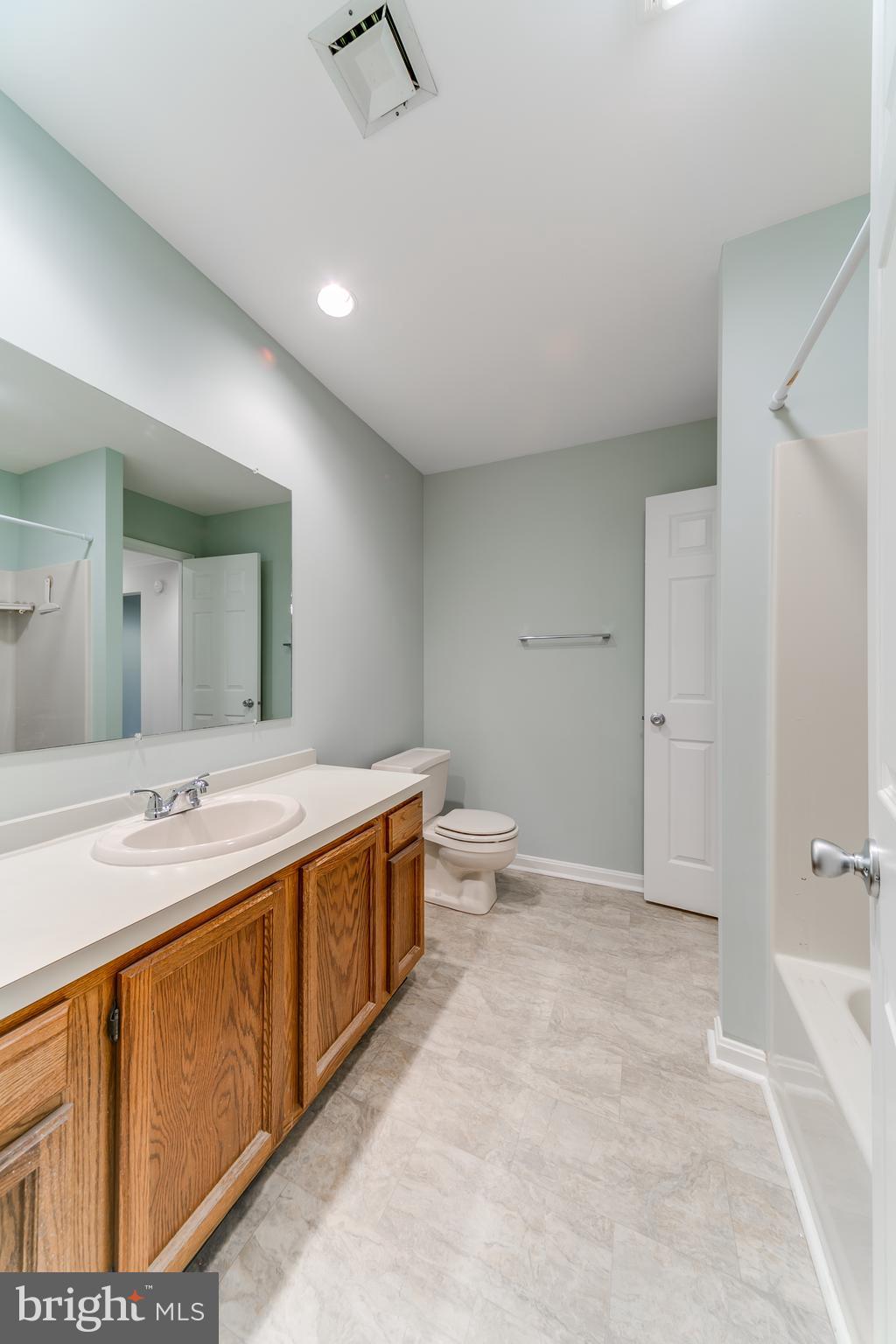 ROCKLEDGE - Residential Lease