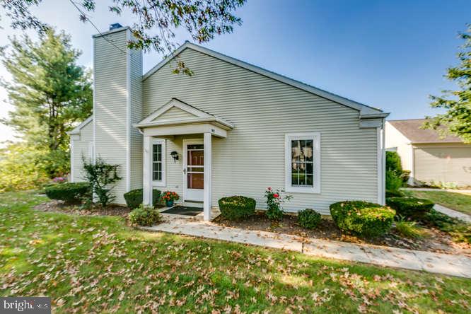 ROCKLEDGE - Residential Lease