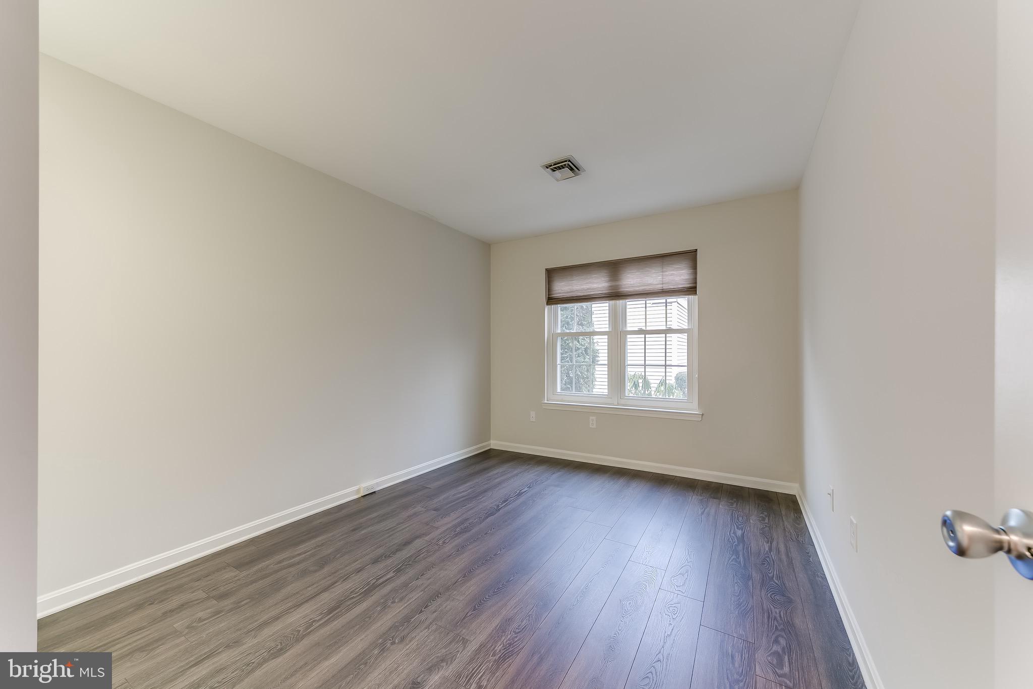 ROCKLEDGE - Residential Lease