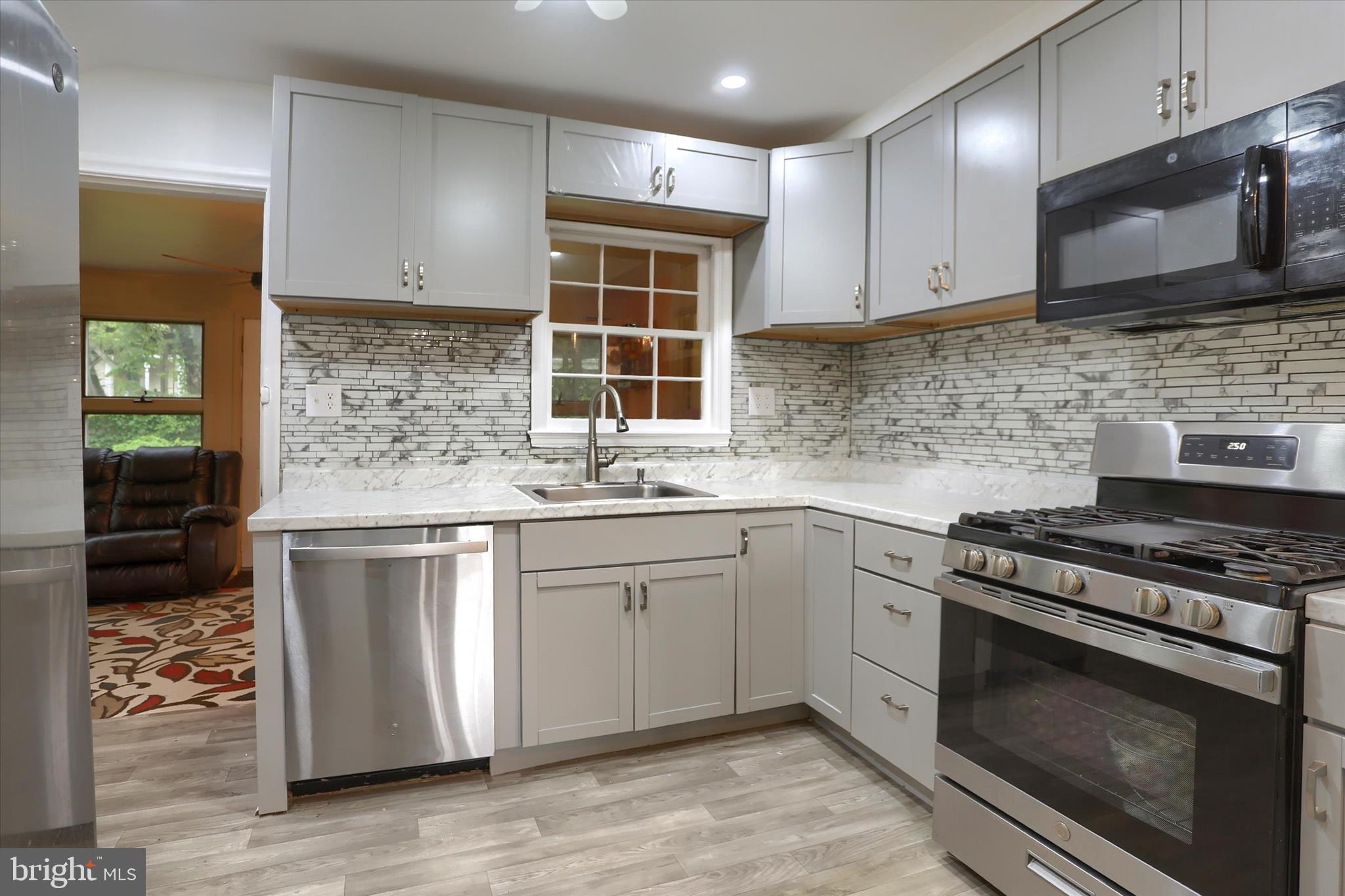 HIGHLAND PARK - Residential