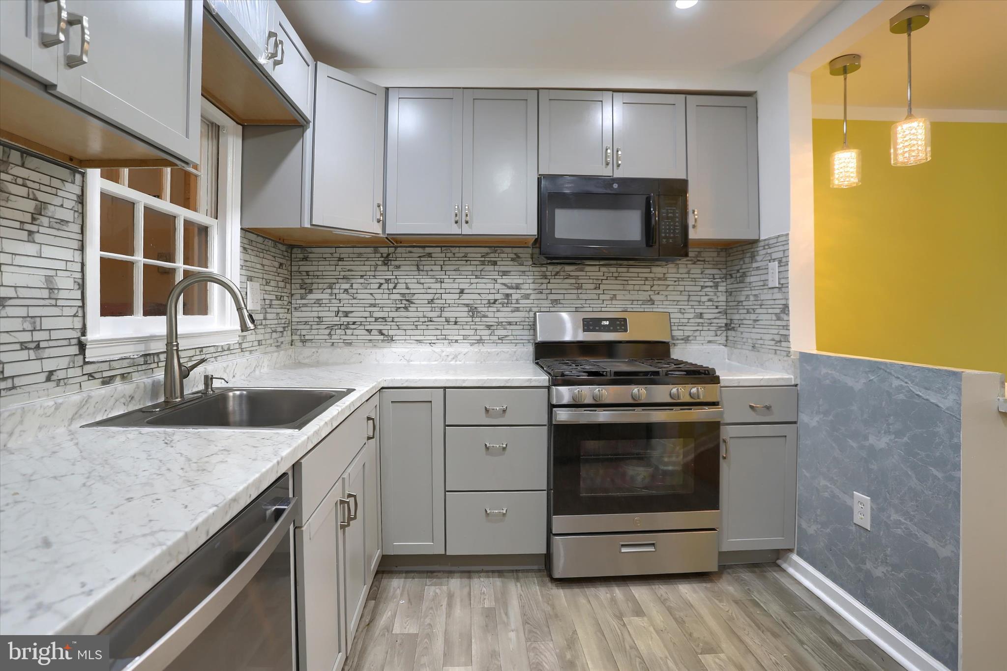 HIGHLAND PARK - Residential