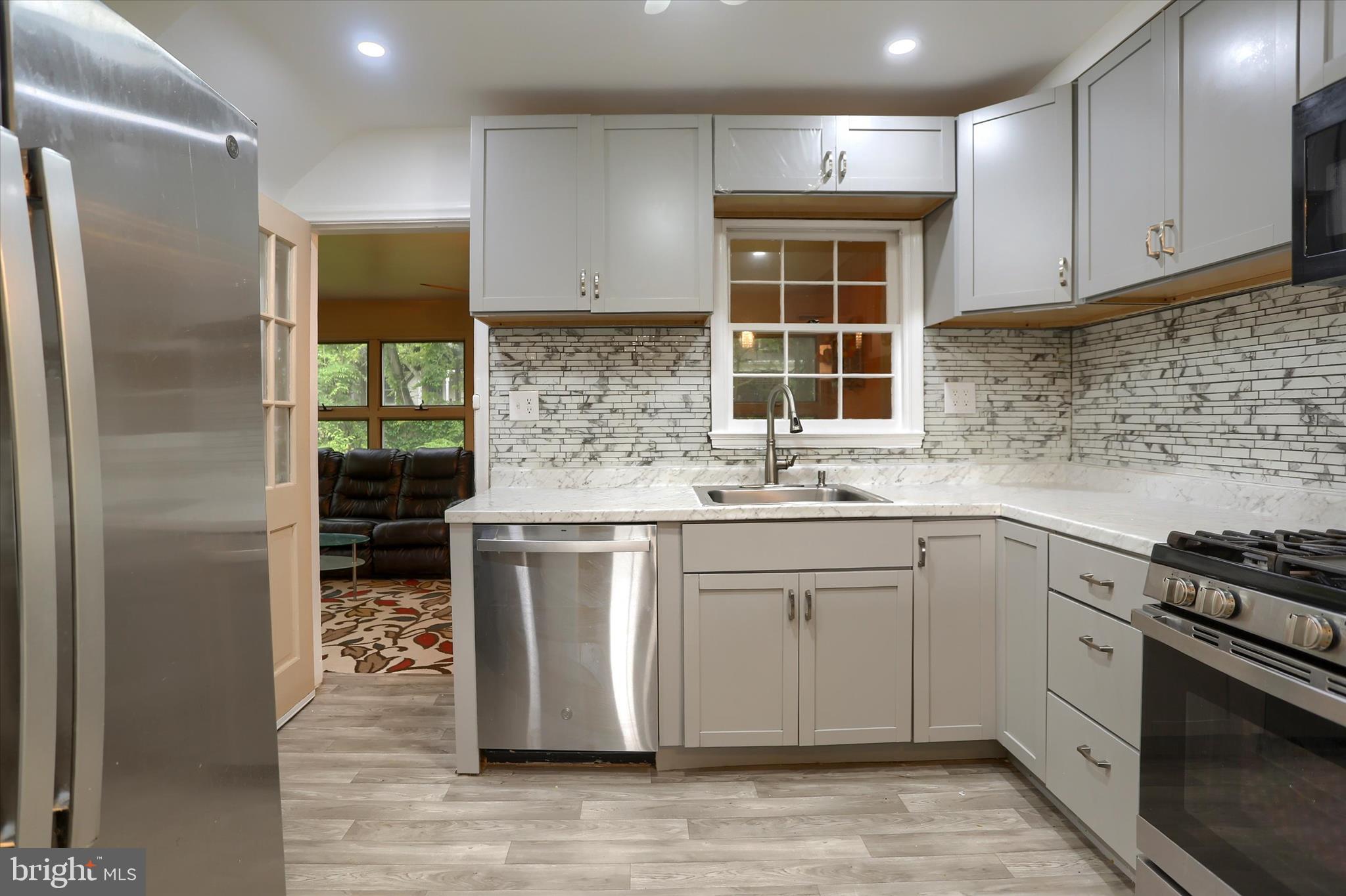 HIGHLAND PARK - Residential