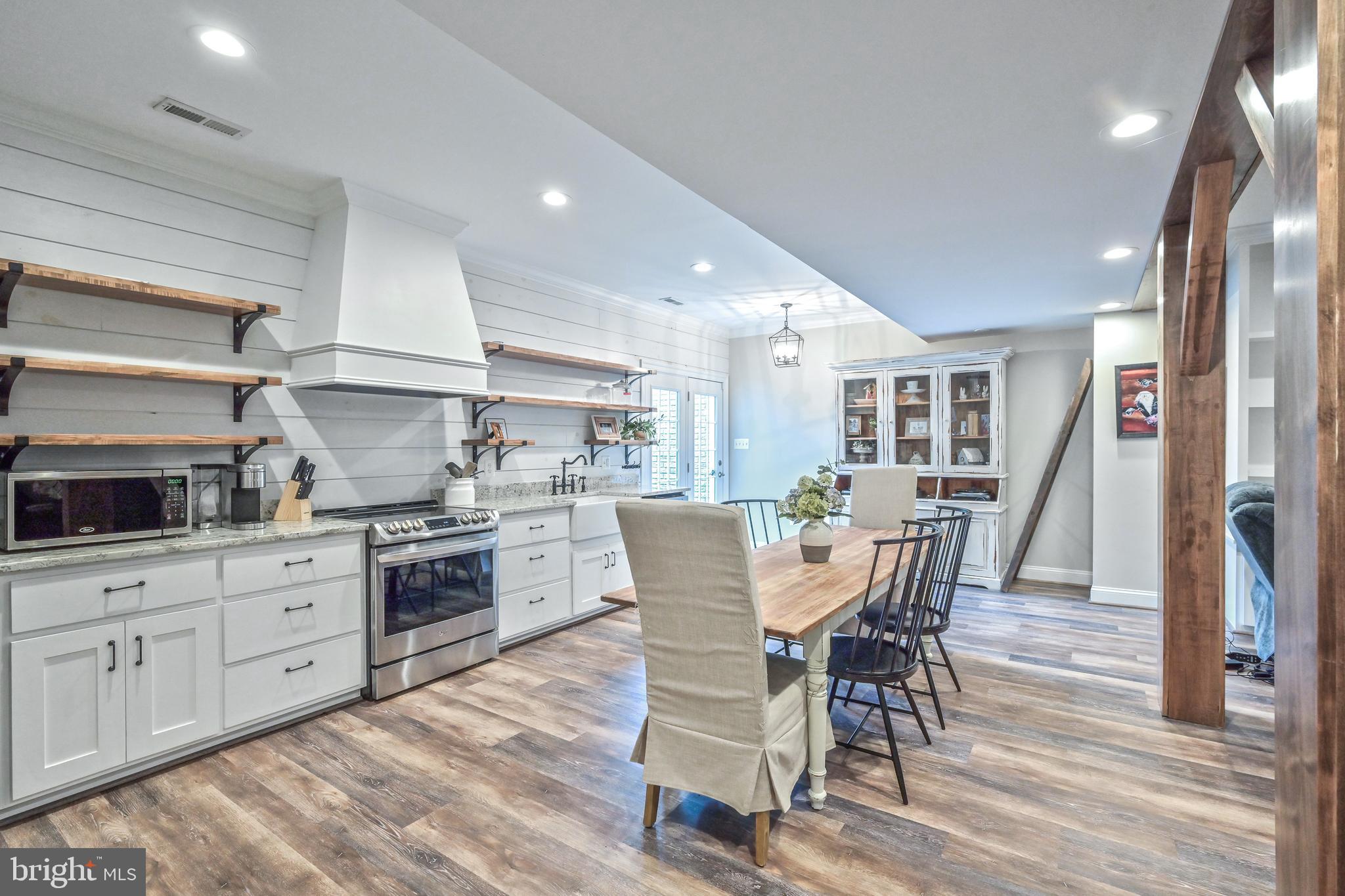 BLACK OAK RIDGE - Residential