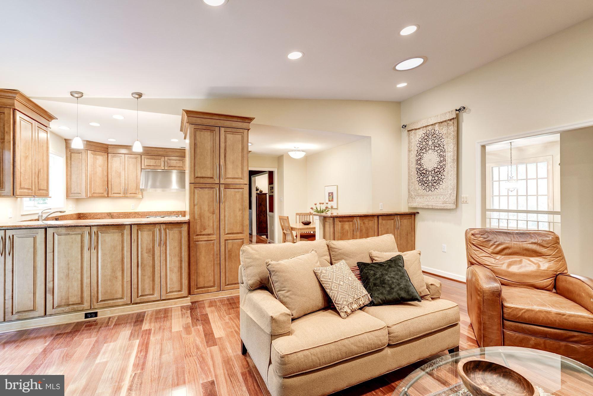 SOMERSET AT SOUTH RUN - Residential