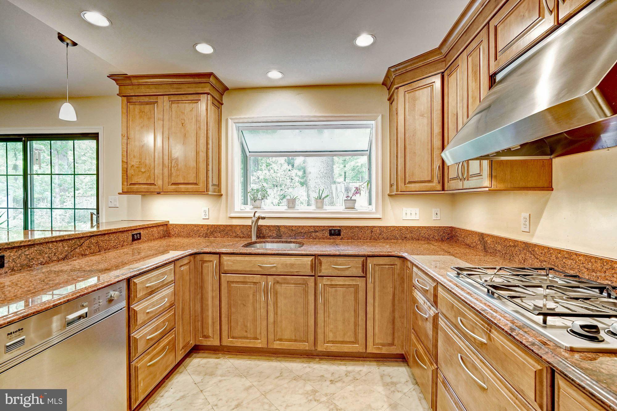 SOMERSET AT SOUTH RUN - Residential