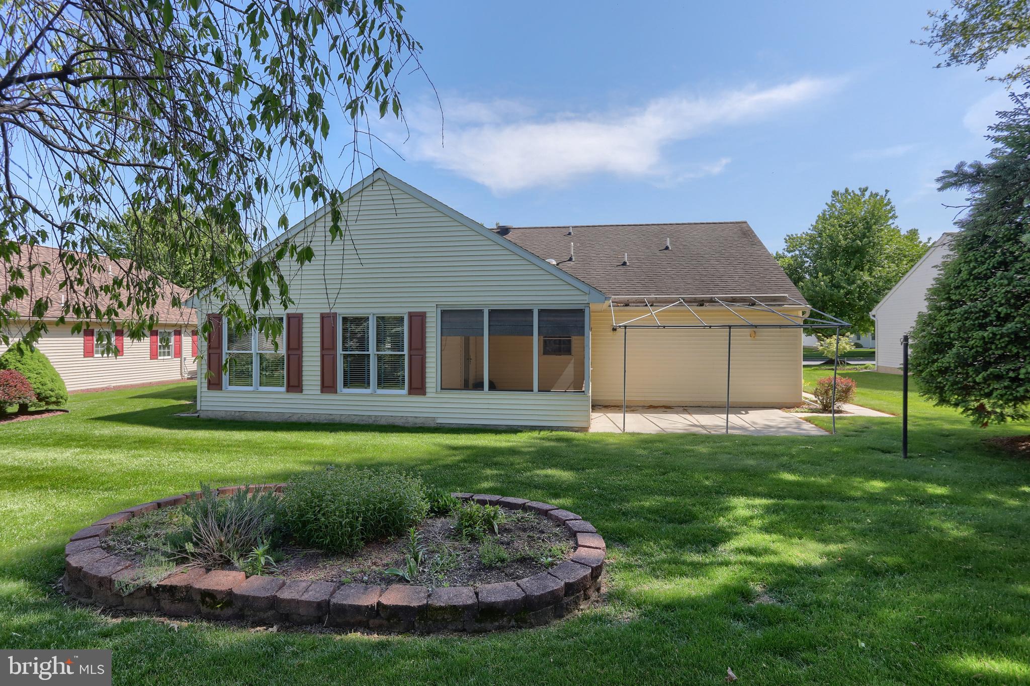 ARBOR GATE - Residential