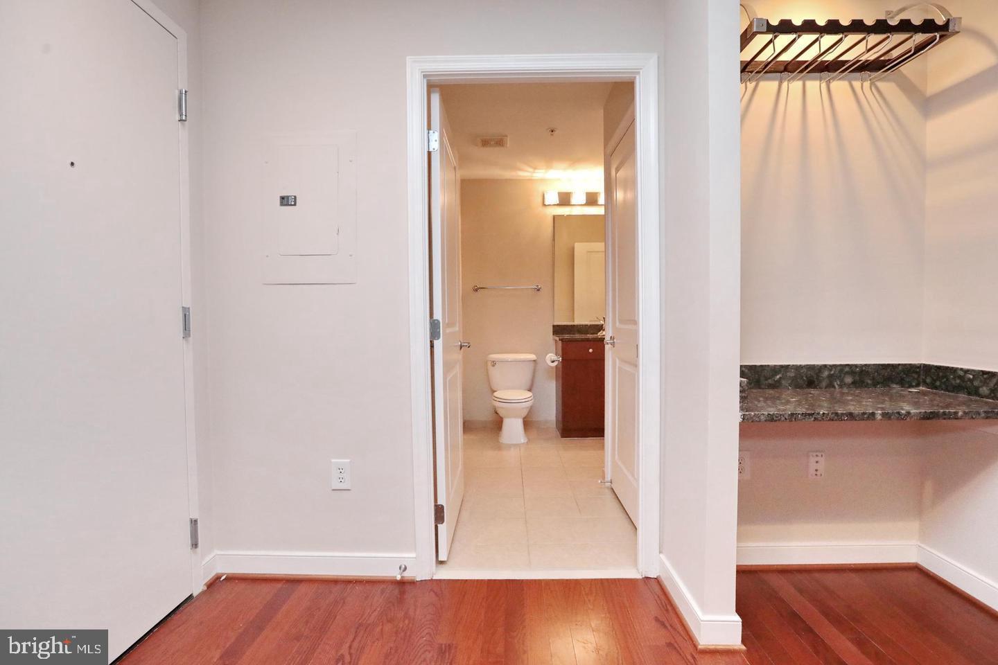 ONE NATIONAL HARBOR CONDOMINIUM - Residential Lease