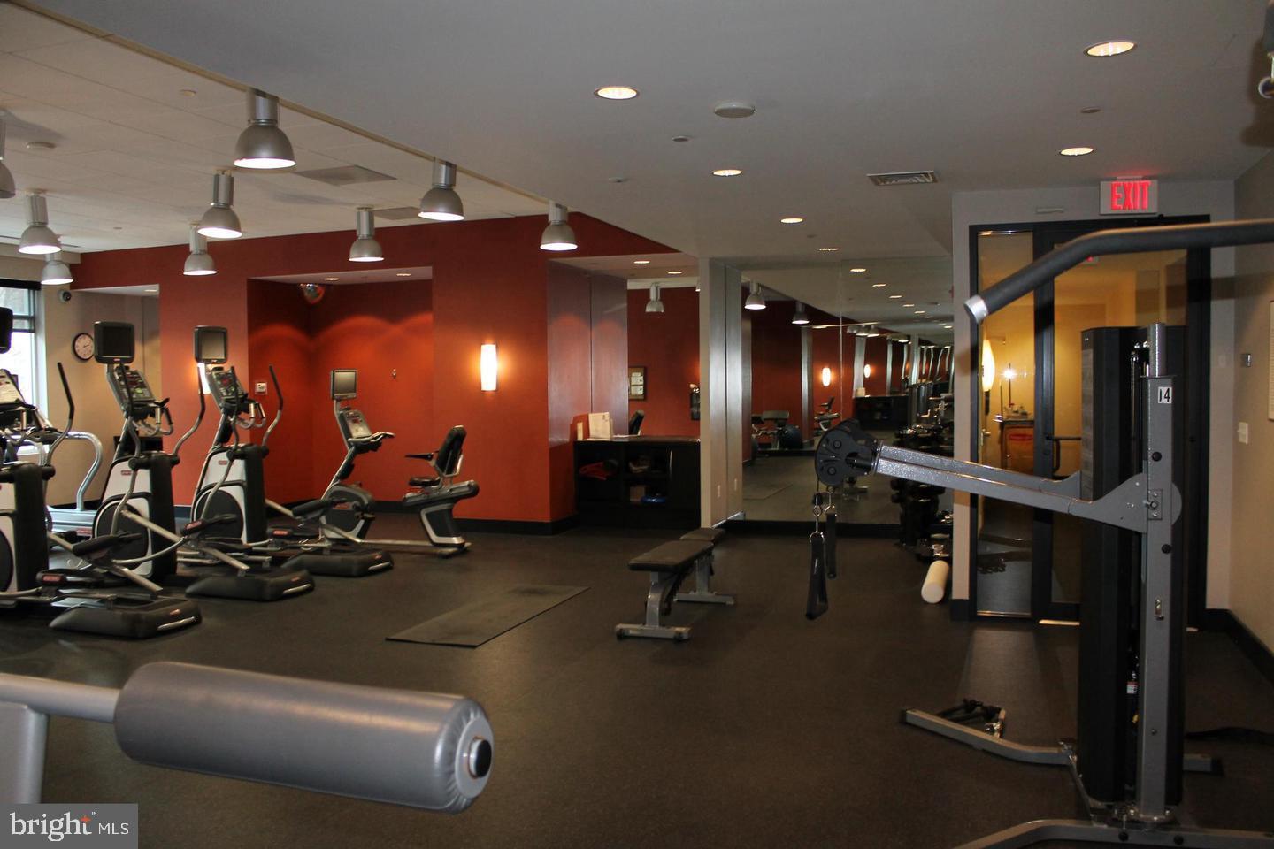 ONE NATIONAL HARBOR CONDOMINIUM - Residential Lease