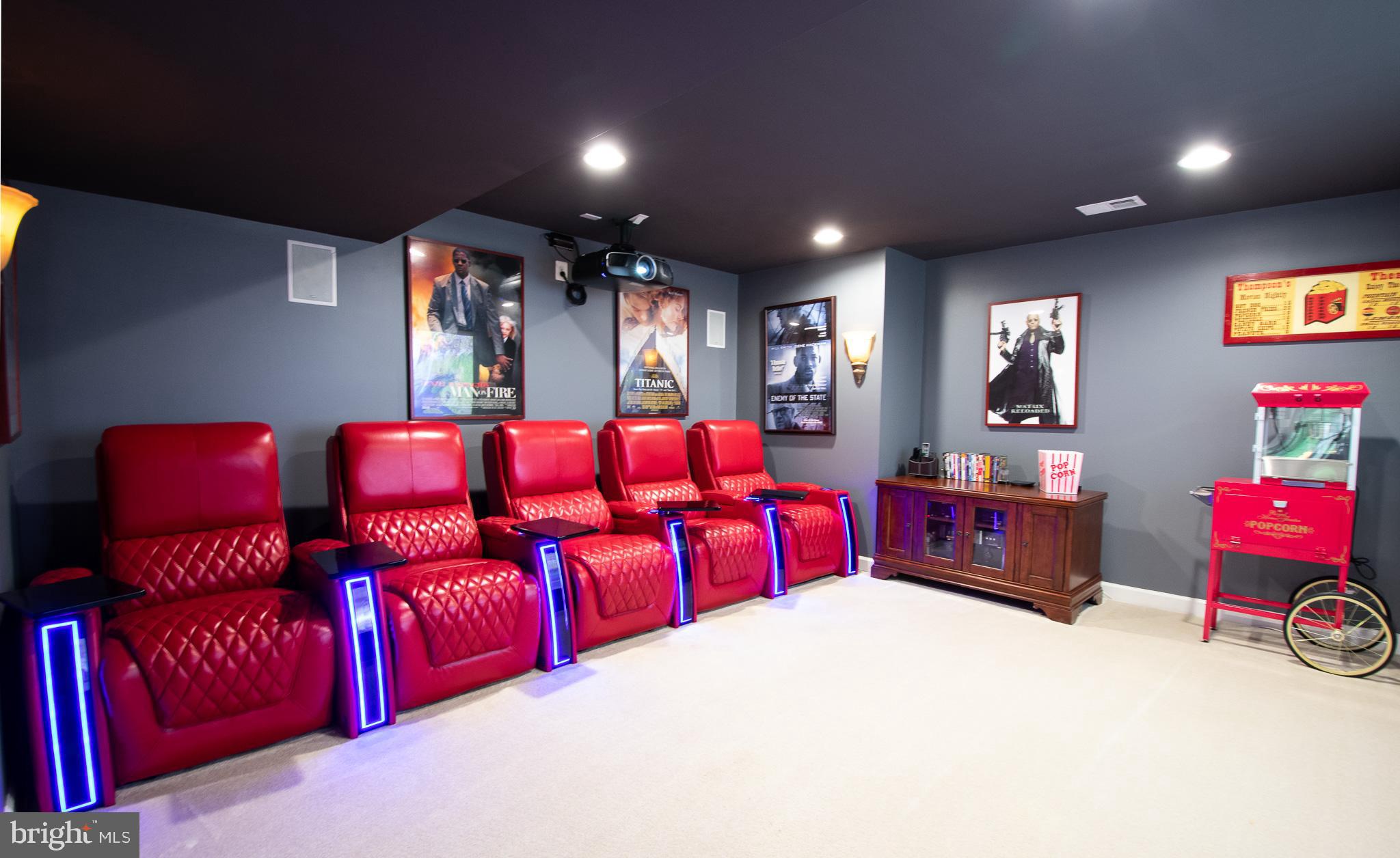 LANSDOWNE ON THE POTOMAC - Residential