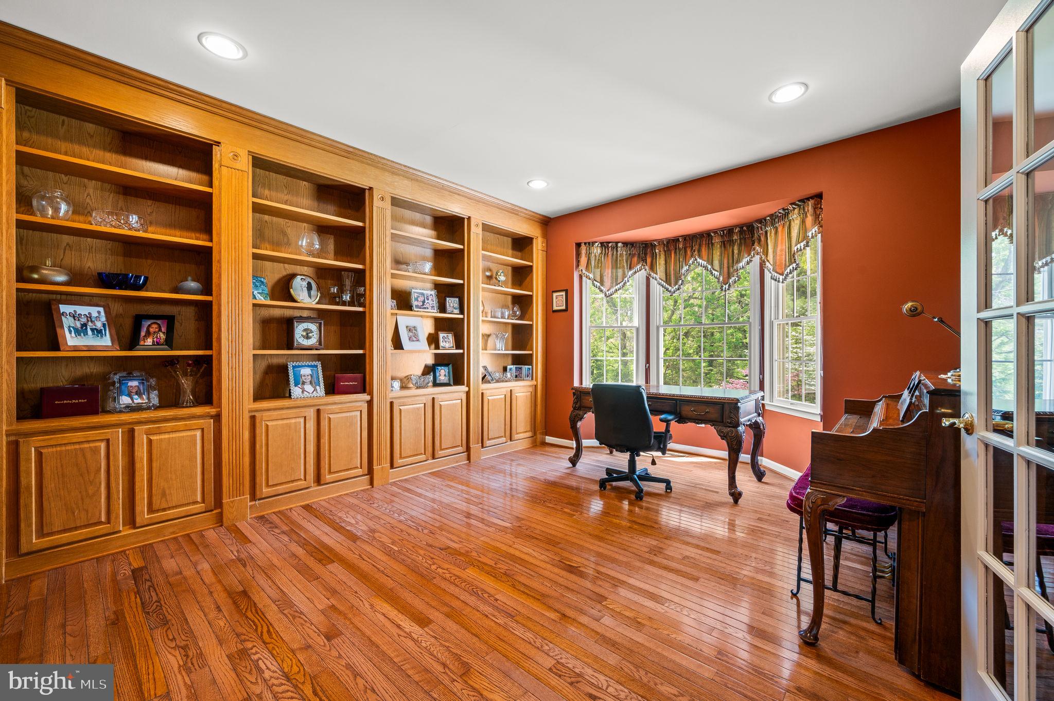 GARNET VALLEY WOODS - Residential