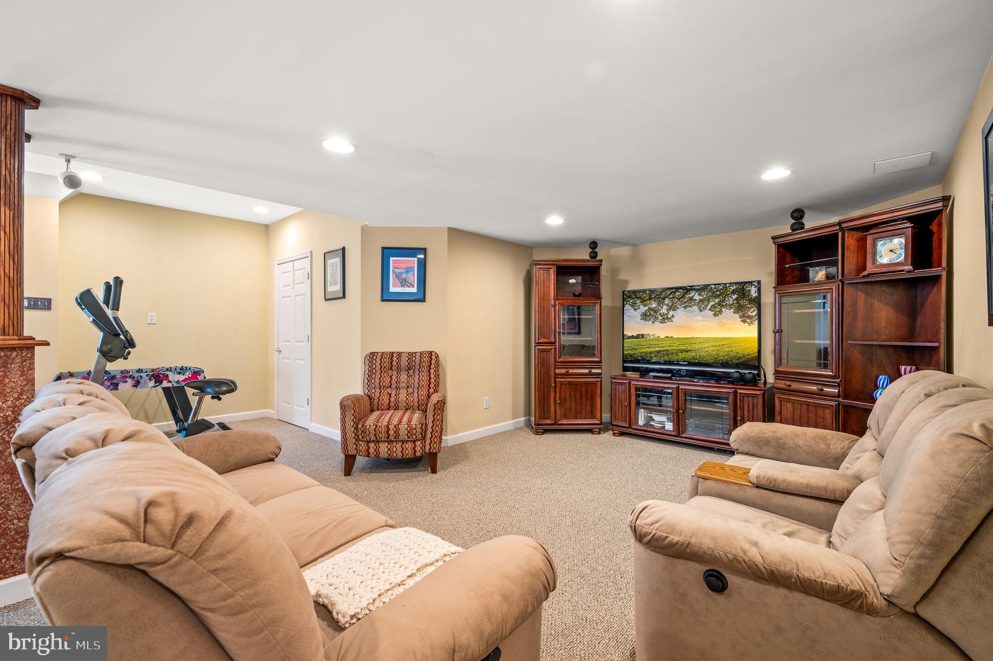 GARNET VALLEY WOODS - Residential