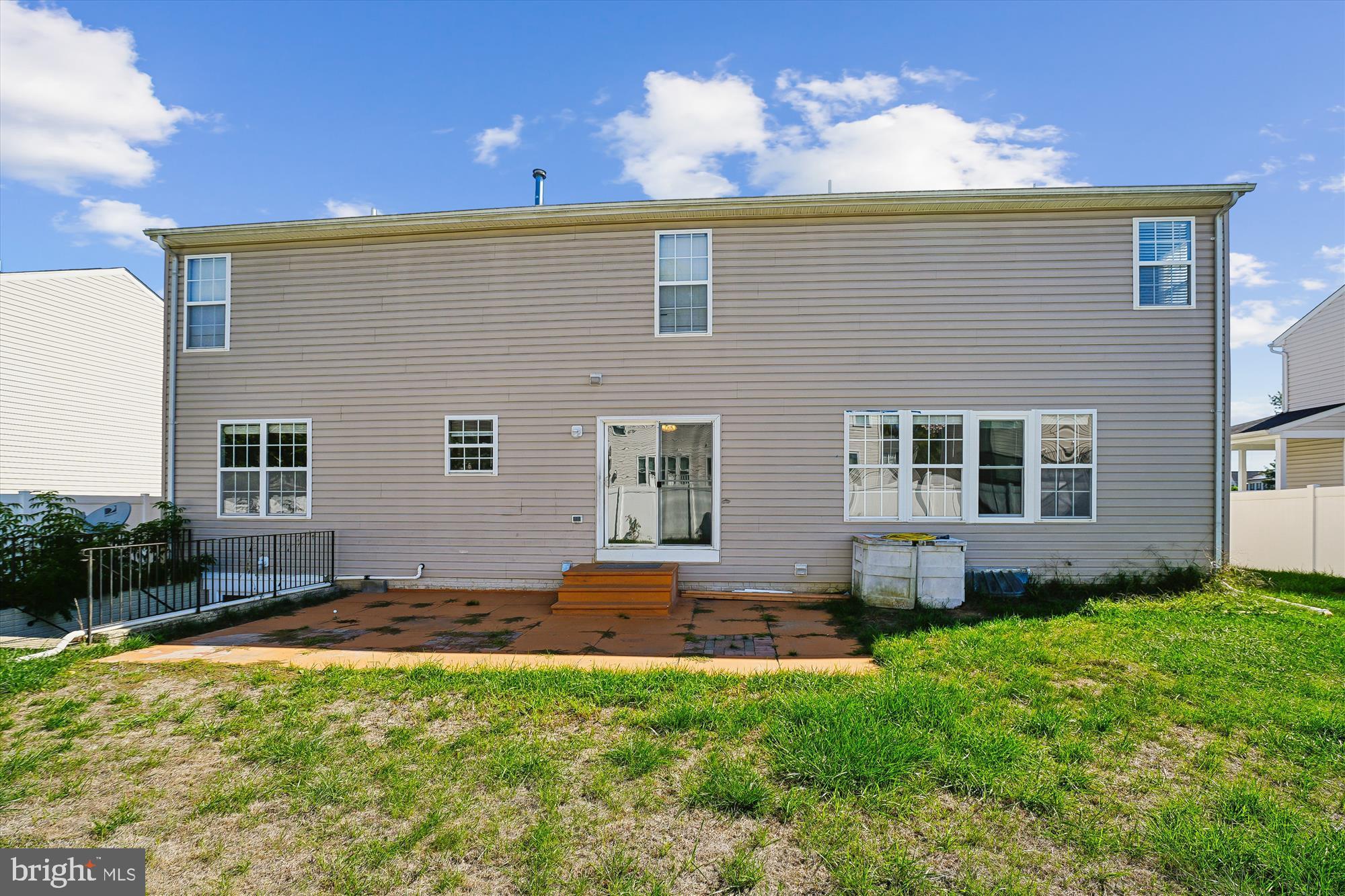 8 MINTWOOD DRIVE