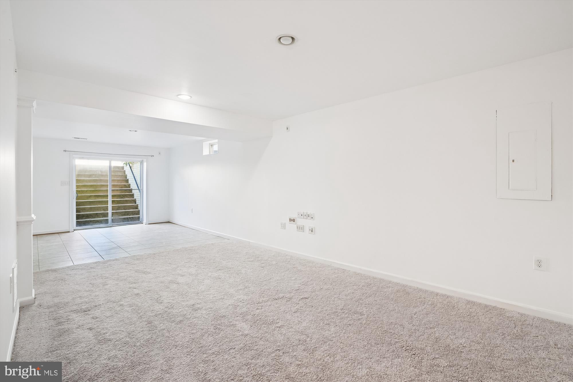 STRATFORD PLACE - Residential